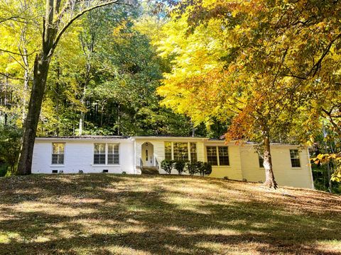 215 Rolling Fork Ct Nashville TN 37205