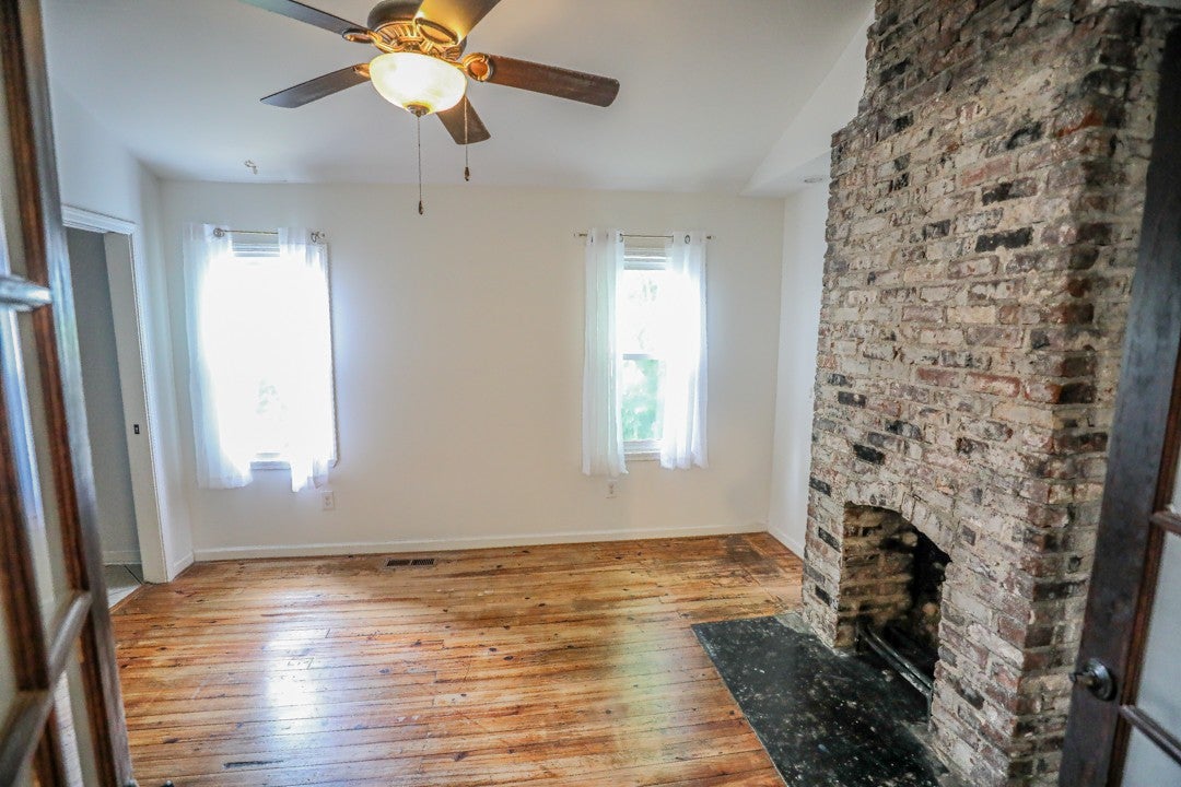1211 14th Ave S