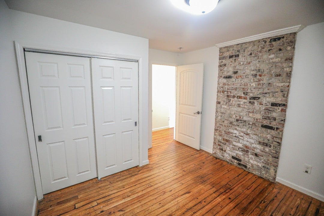 1211 14th Ave S
