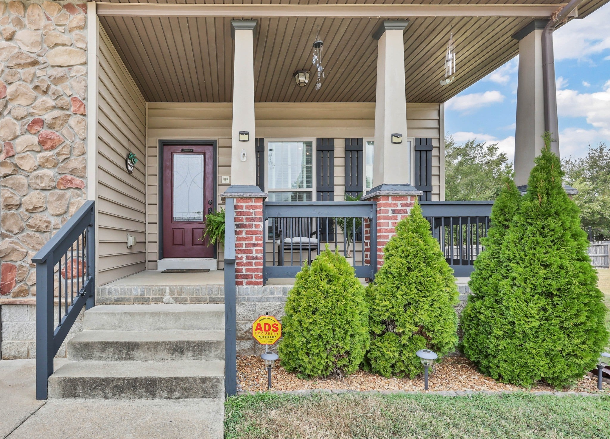 1520 EADS COURT