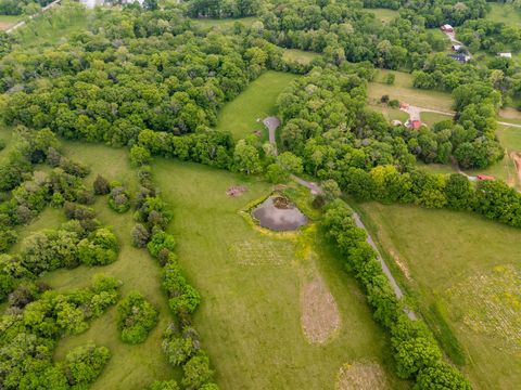 9023 Possum Trot Trail College Grove TN 37046