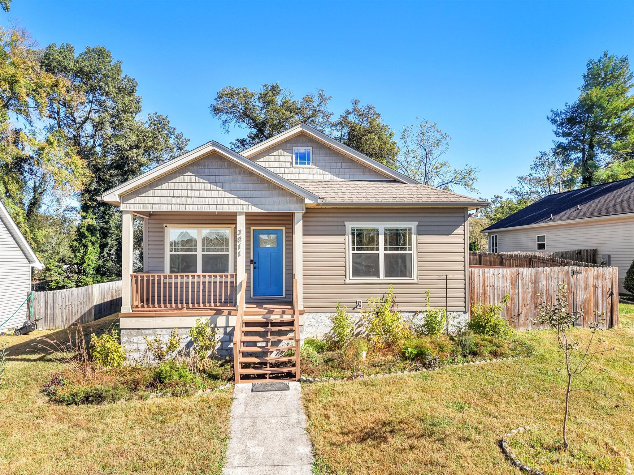 3811 Kingwood Circle
