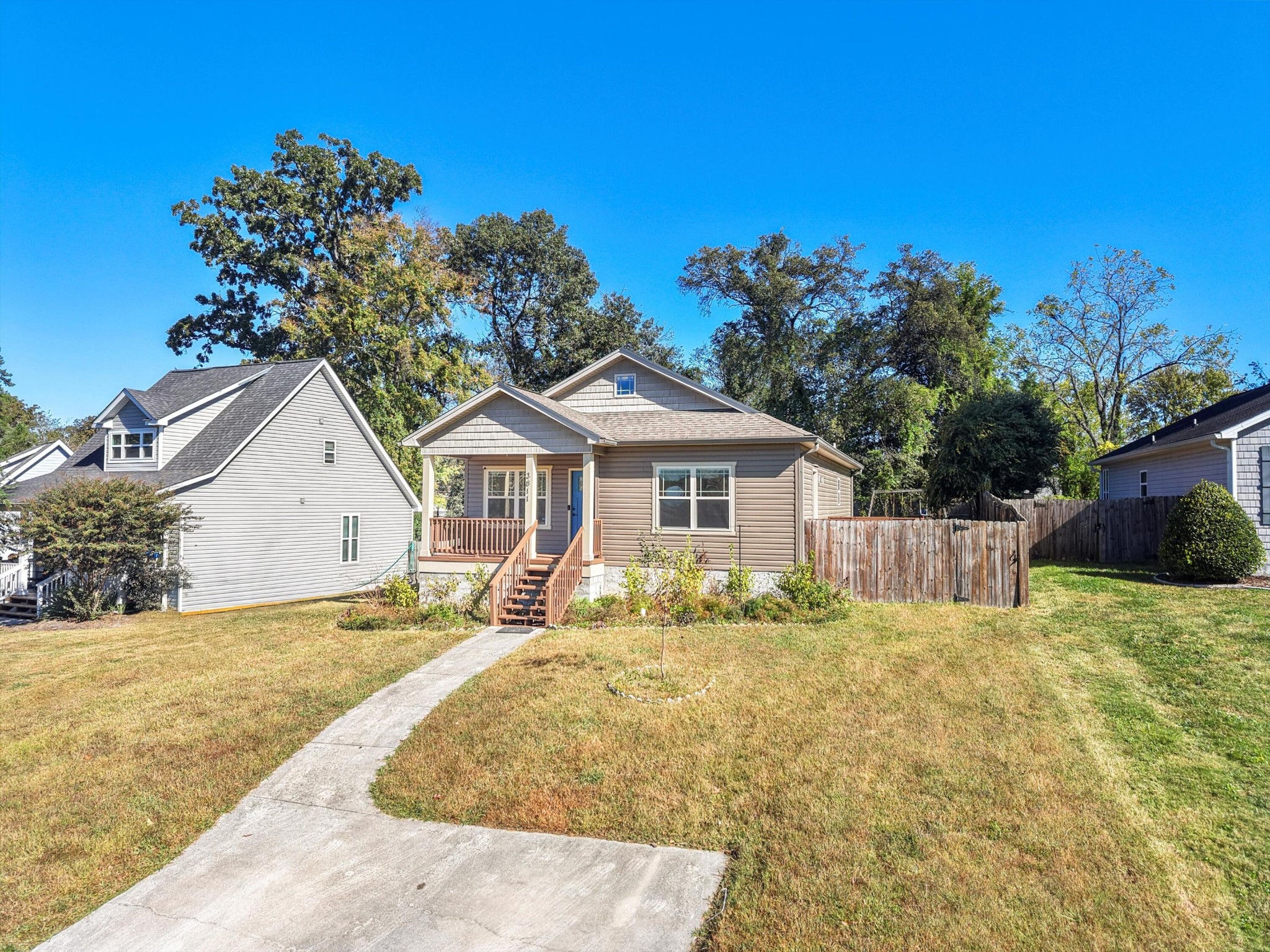 3811 Kingwood Circle