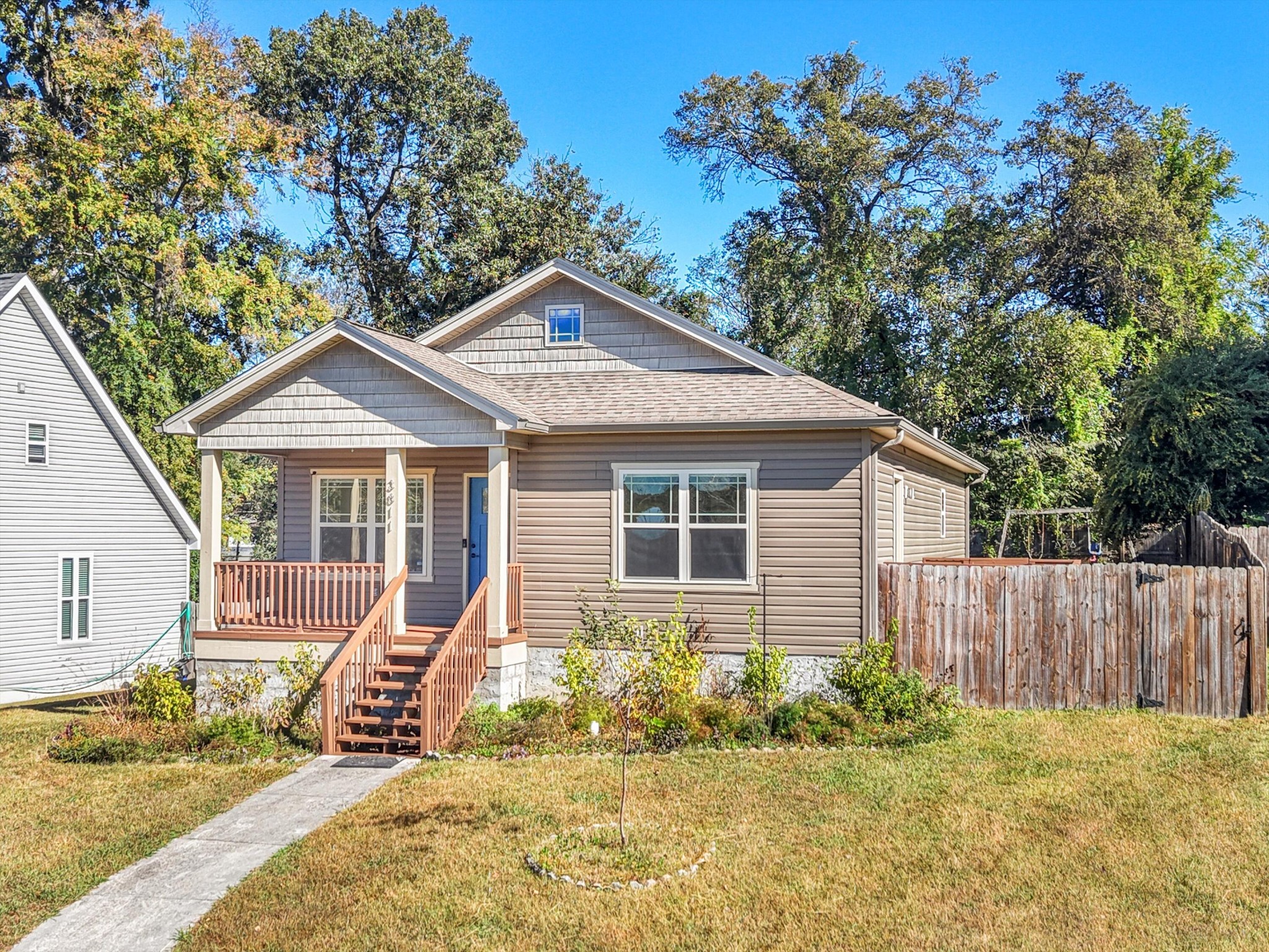 3811 Kingwood Circle
