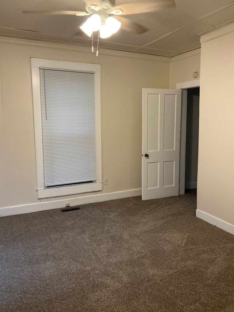 28 Lawn St