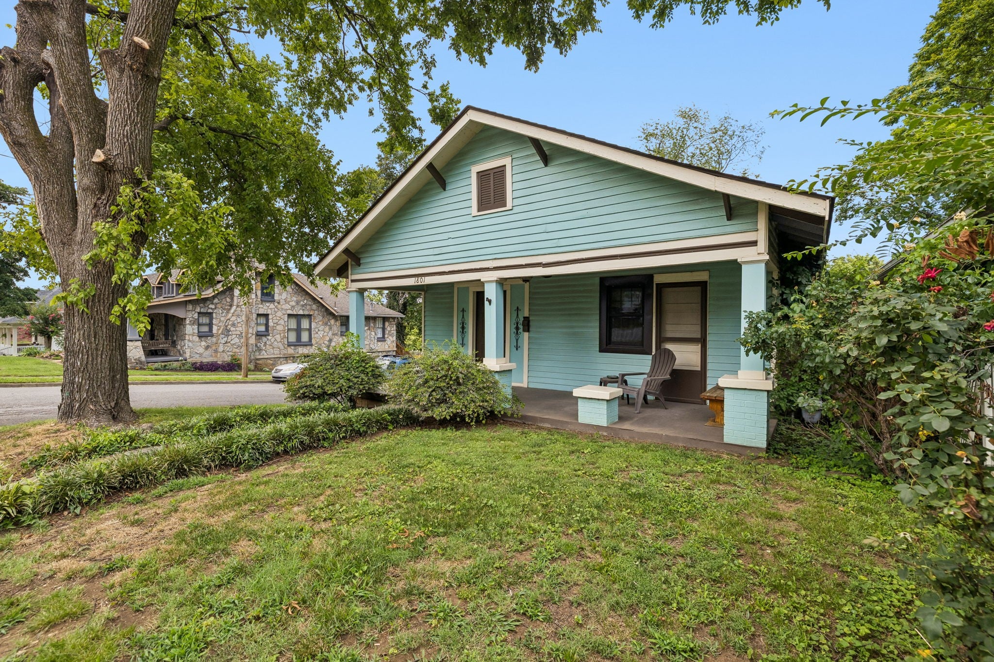 1801a Shelby Ave, Nashville TN 37206 3-bed home, photo 2 of 26