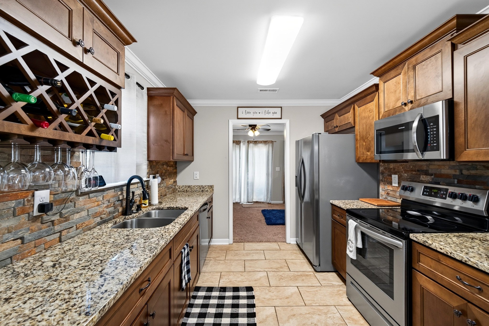 211 Cedar St 1