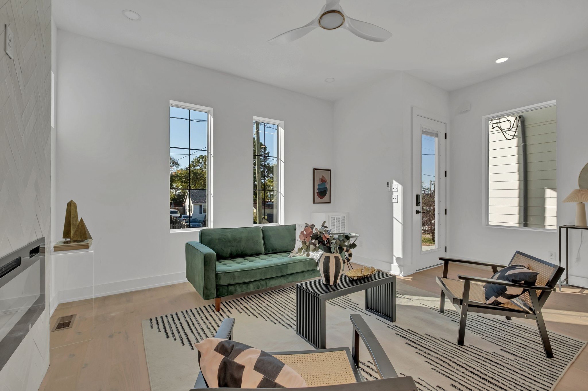 2917A Morningside Dr