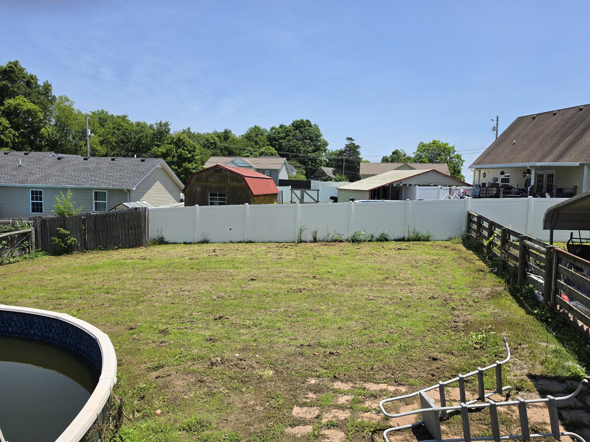 202 Ridgewood Ln