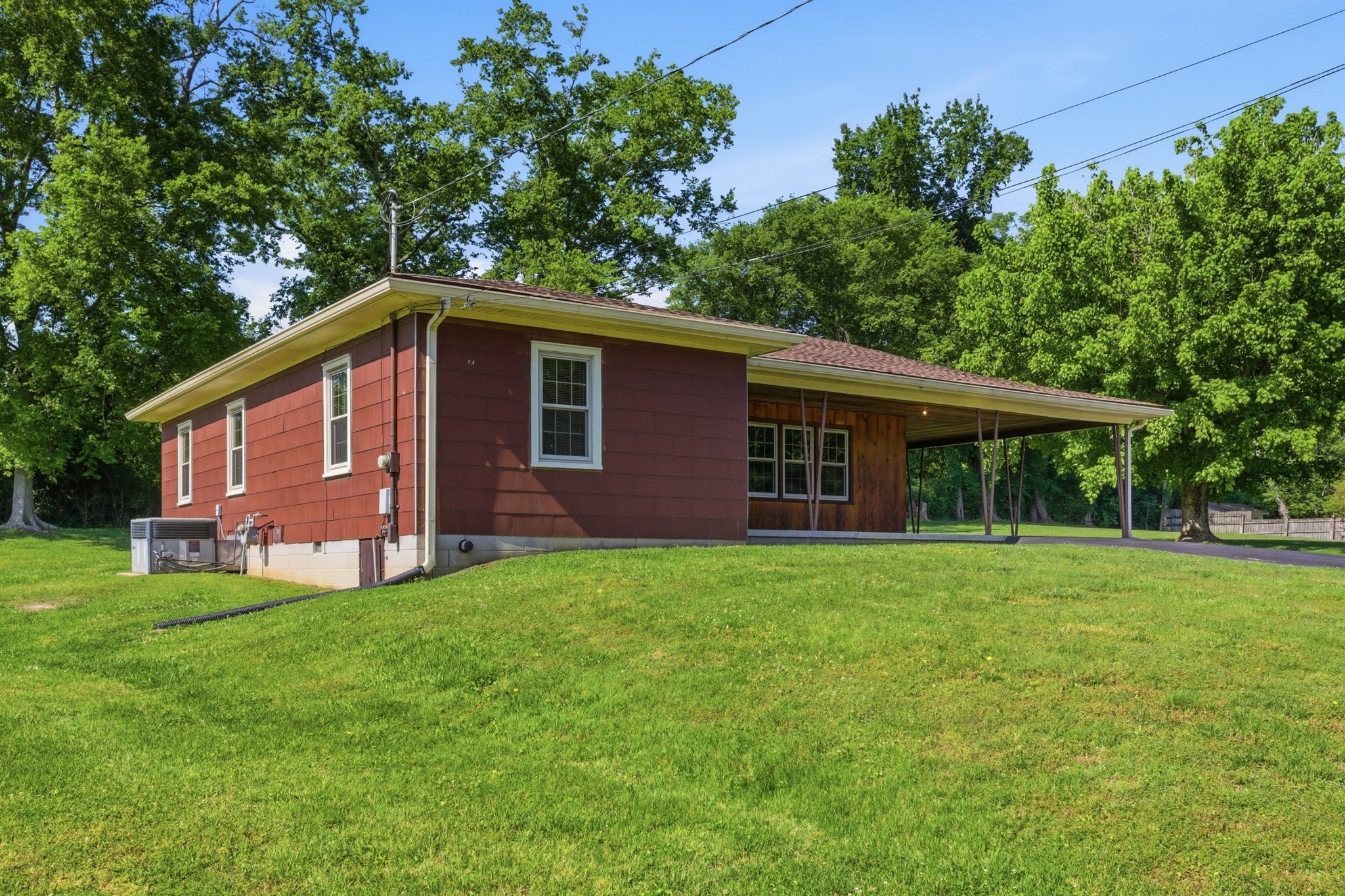 131 Greenwood Acres Dr