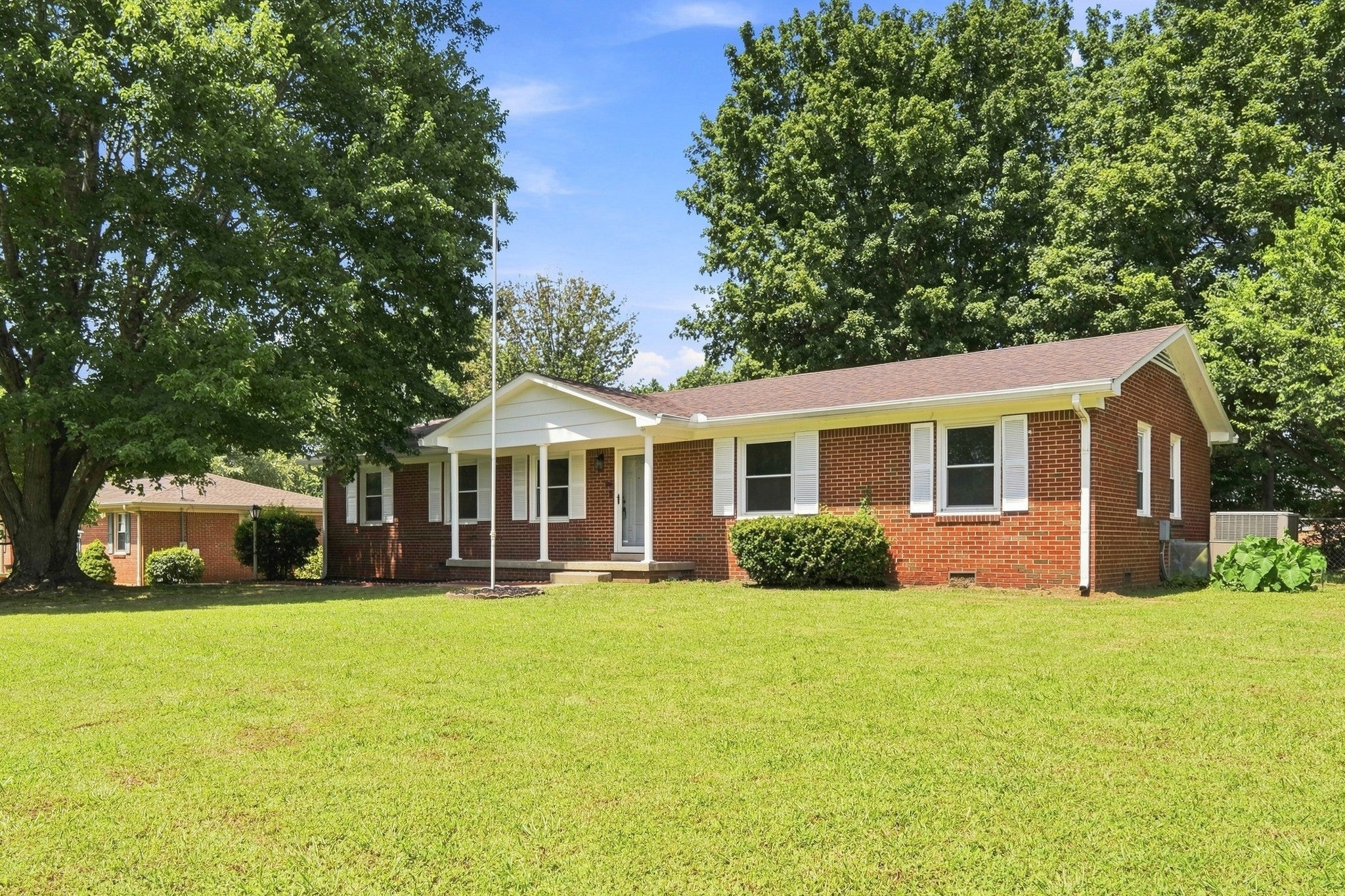 214 Stonewall Rd