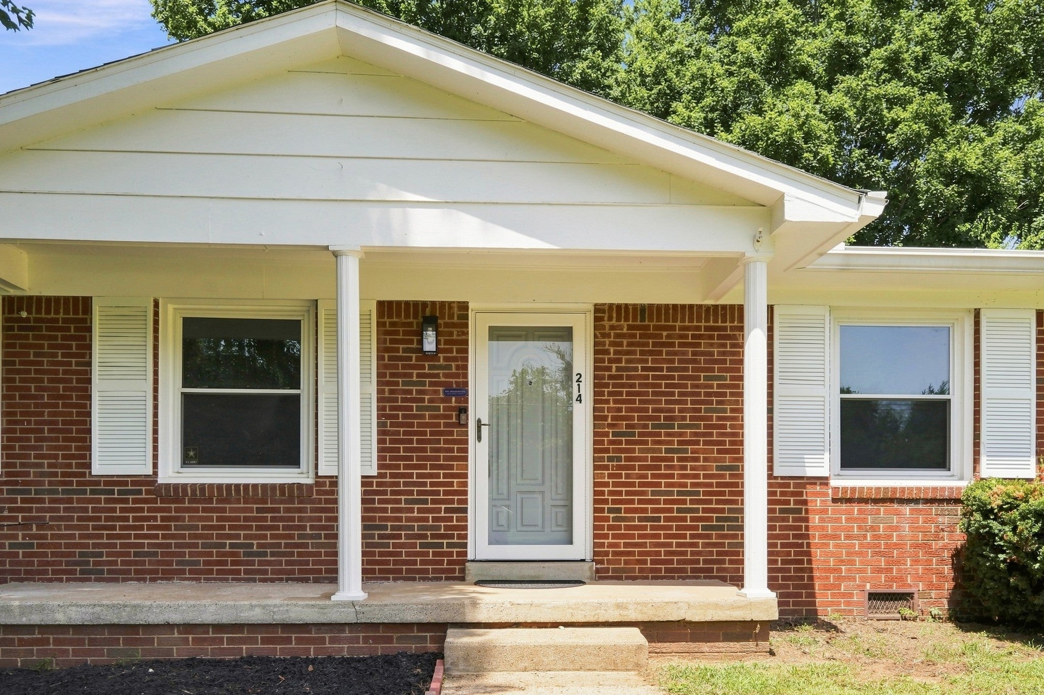 214 Stonewall Rd
