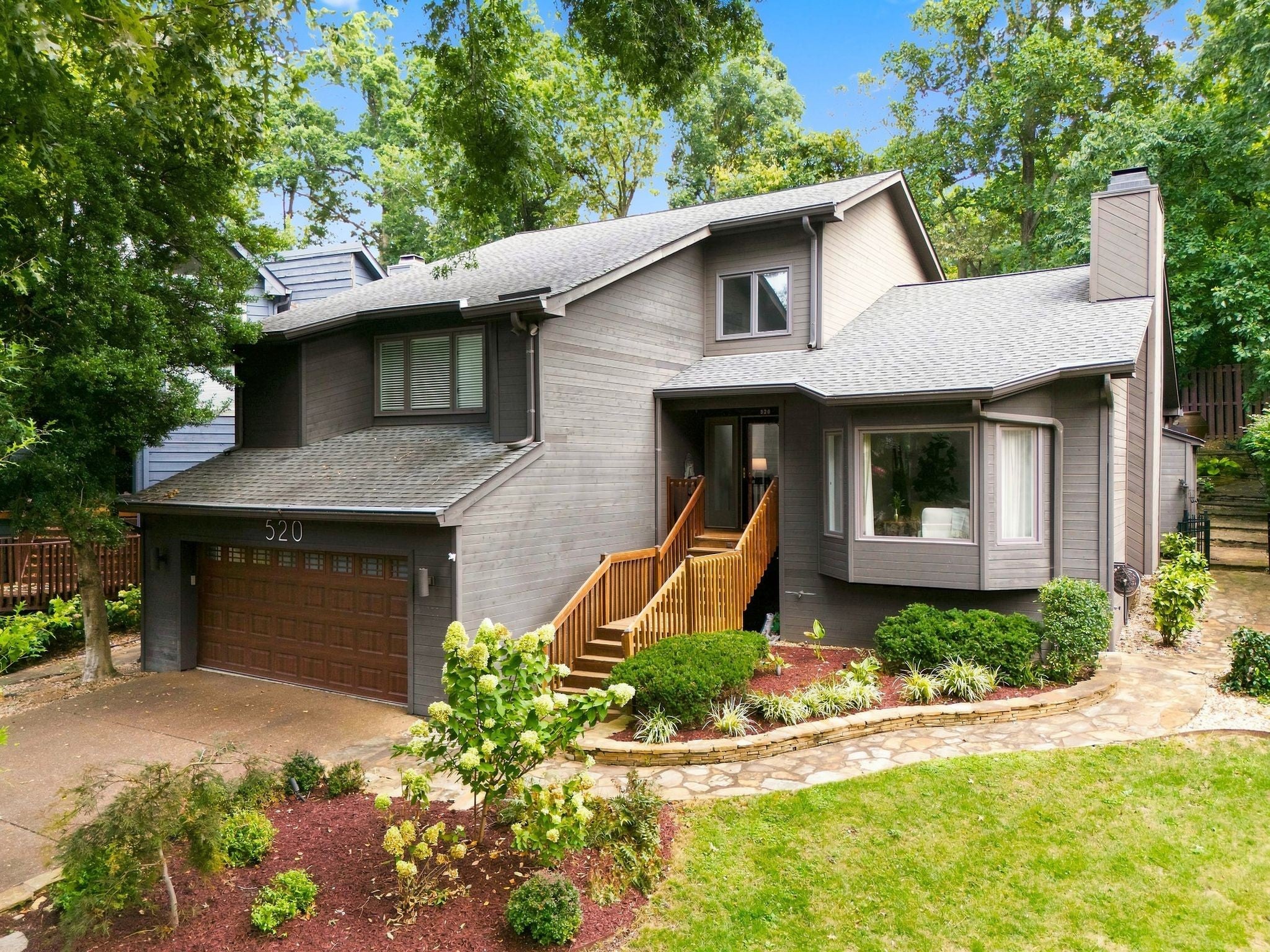 3-bed listing at 520 Harpeth Trace Dr, Nashville