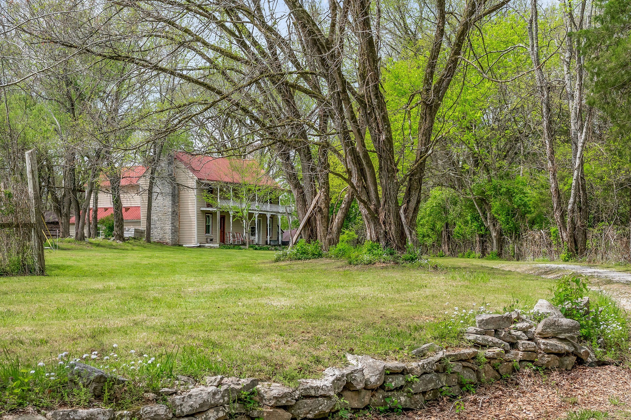 134 Opossum Hollow Rd