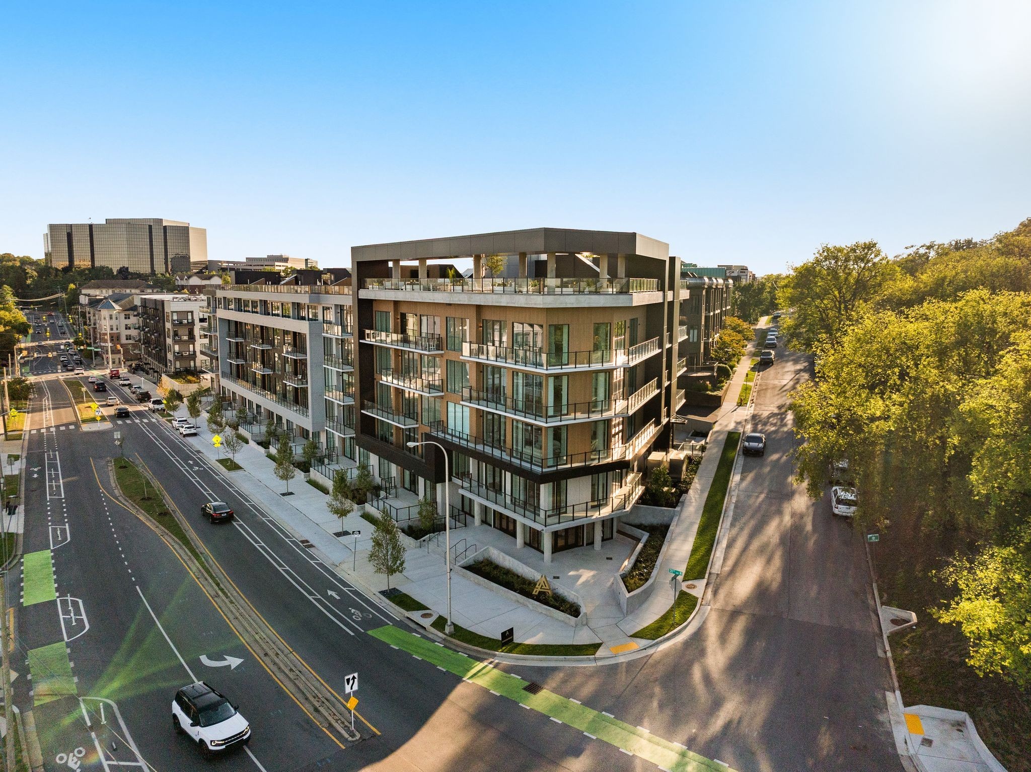 321 31st Ave N B4 (C)