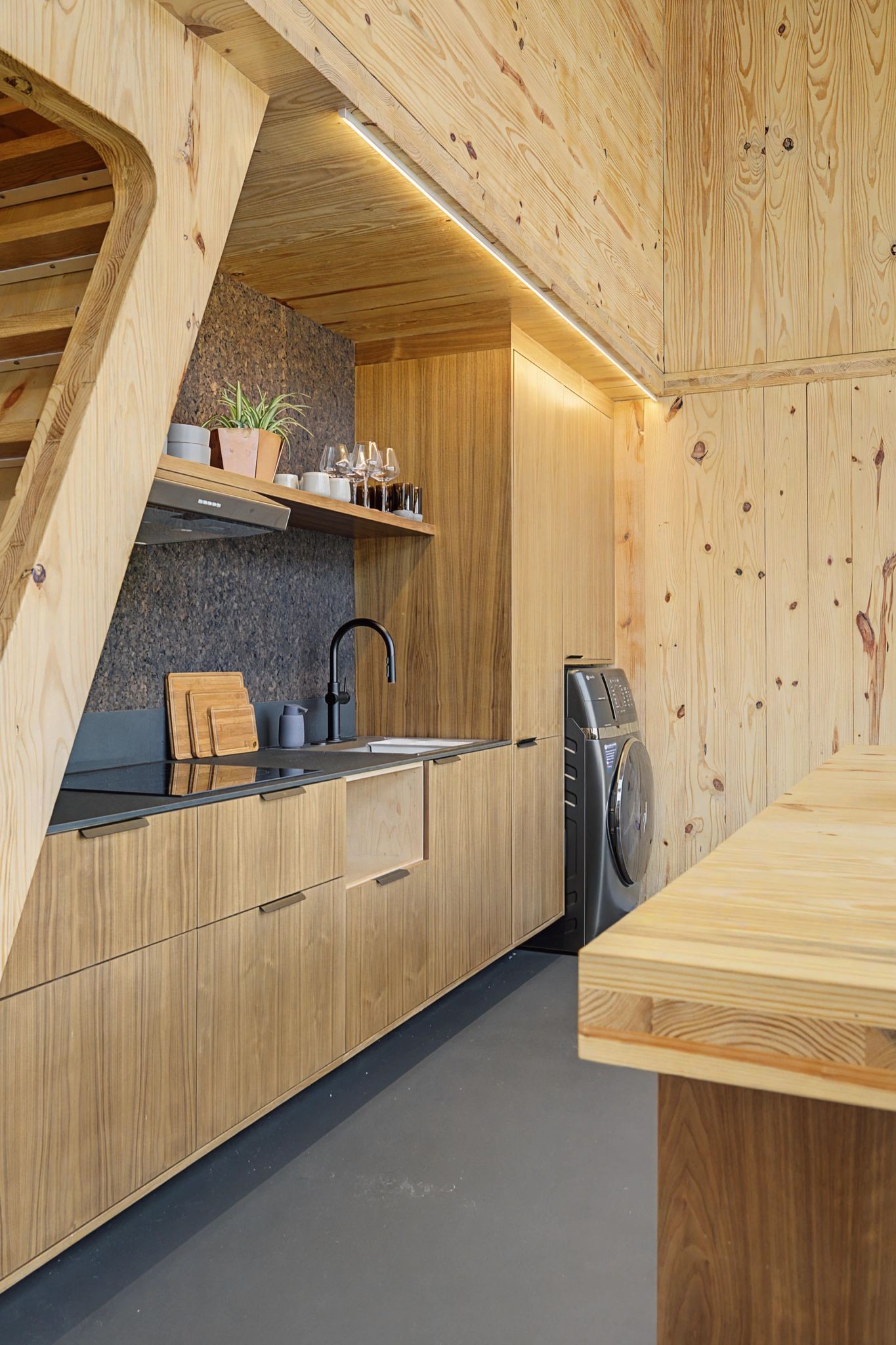 36 Waters Edge Way A