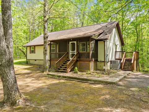 1010 Laurel Lake Dr Monteagle TN 37356