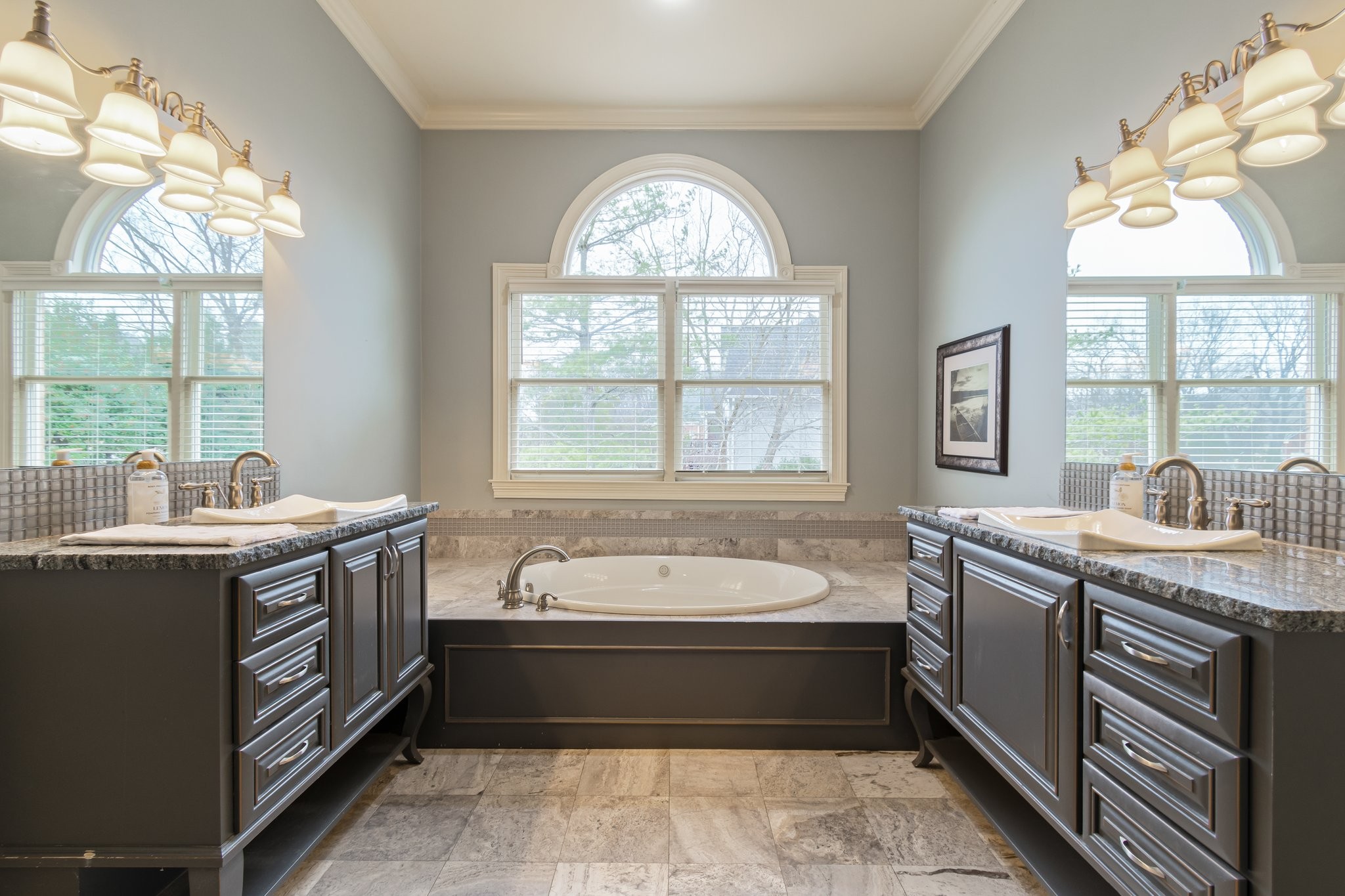 Brentwood, Tennessee 37027, United States, 4 Bedrooms Bedrooms, ,5 BathroomsBathrooms,Residential,Active,21804