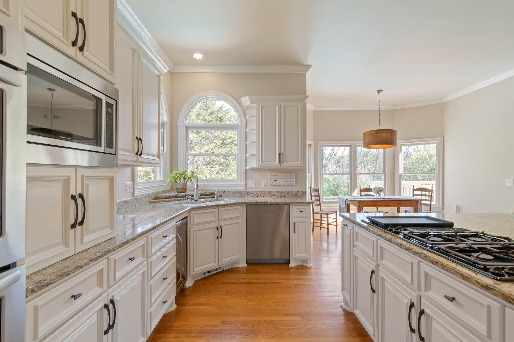 Brentwood, Tennessee 37027, United States, 4 Bedrooms Bedrooms, ,5 BathroomsBathrooms,Residential,Active,21804