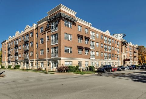 Photo of 3000 Vanderbilt Pl #423, Nashville, TN 37212 (MLS # 3215074)
