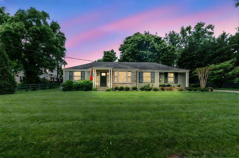 2000 McKennell Dr Nashville TN 37206