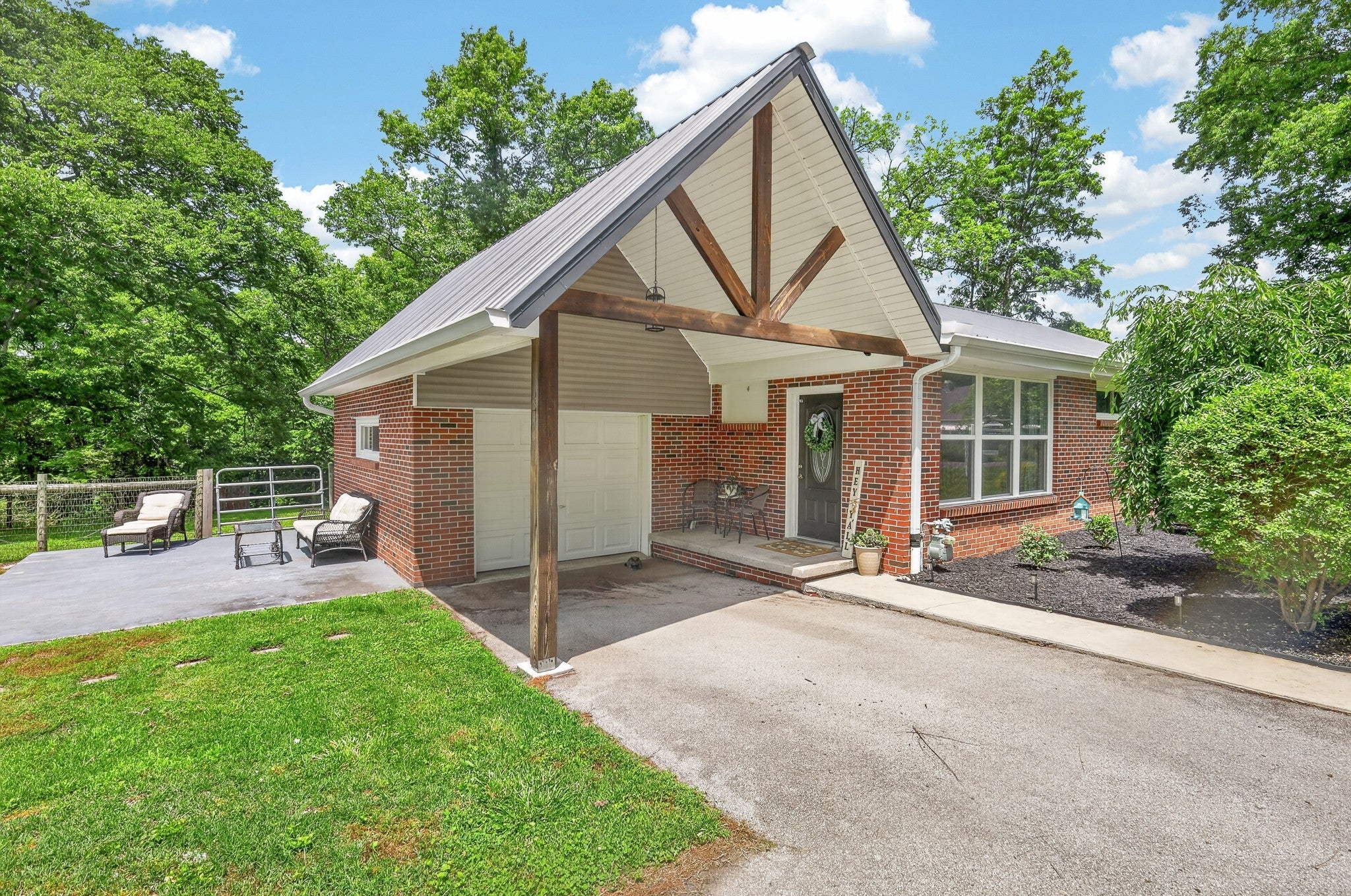 111 Goodner Ln