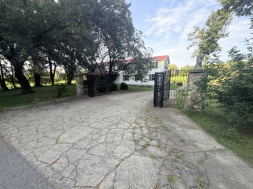 1399 Good Hope Cemetery Rd Oak Grove KY 42262