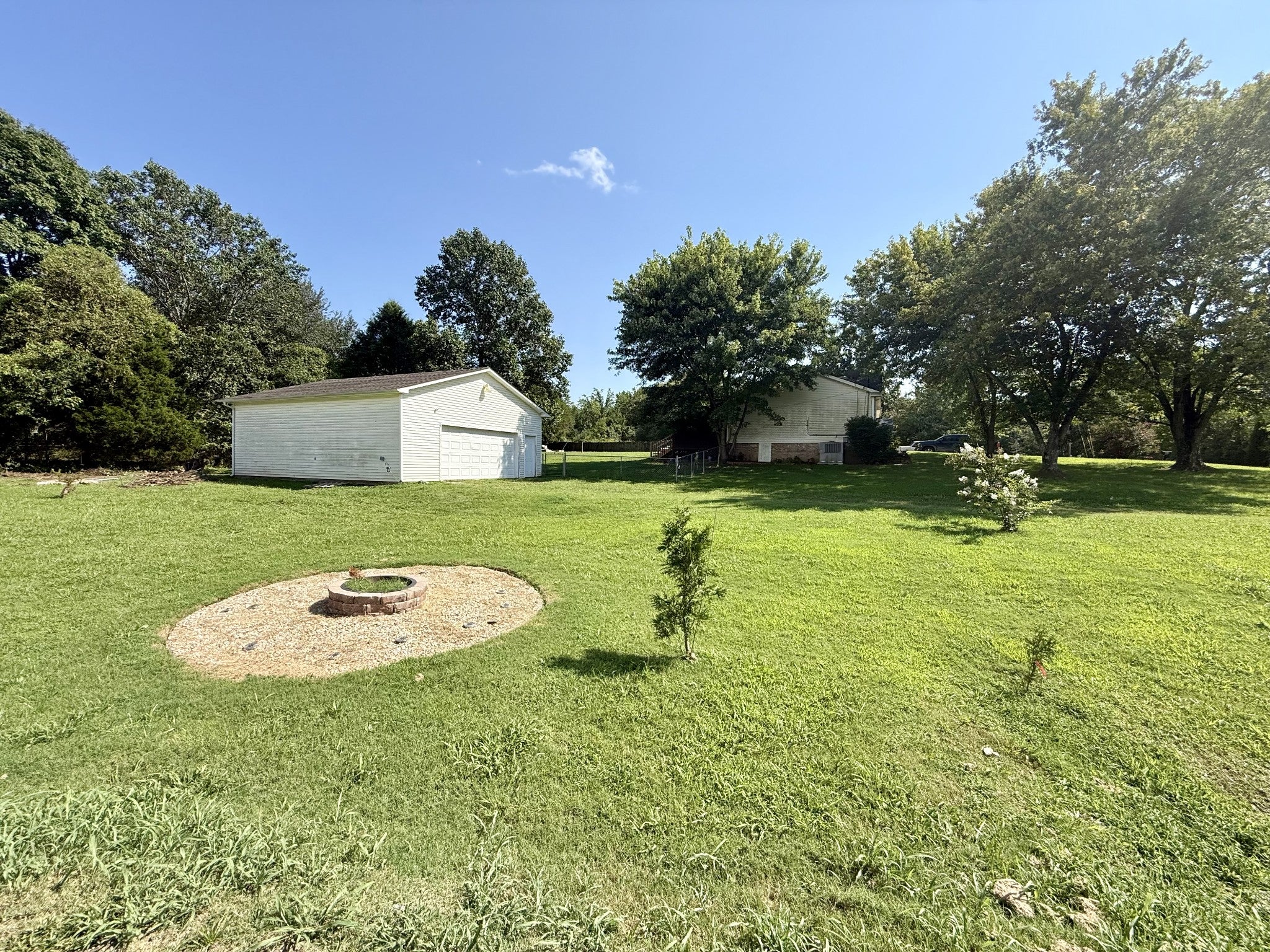 803 Merritt Lewis Ln