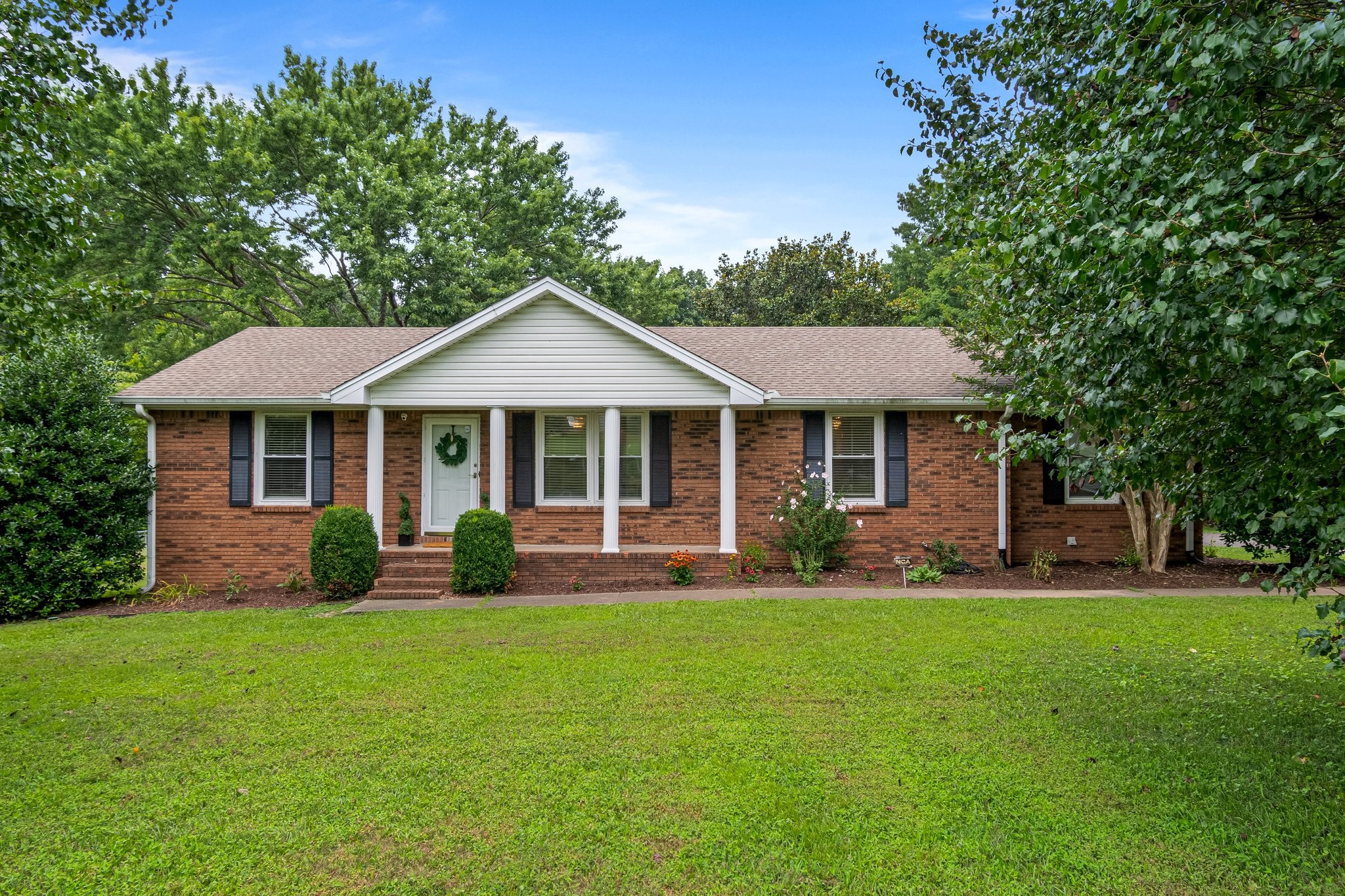 1019 Matthews Ln