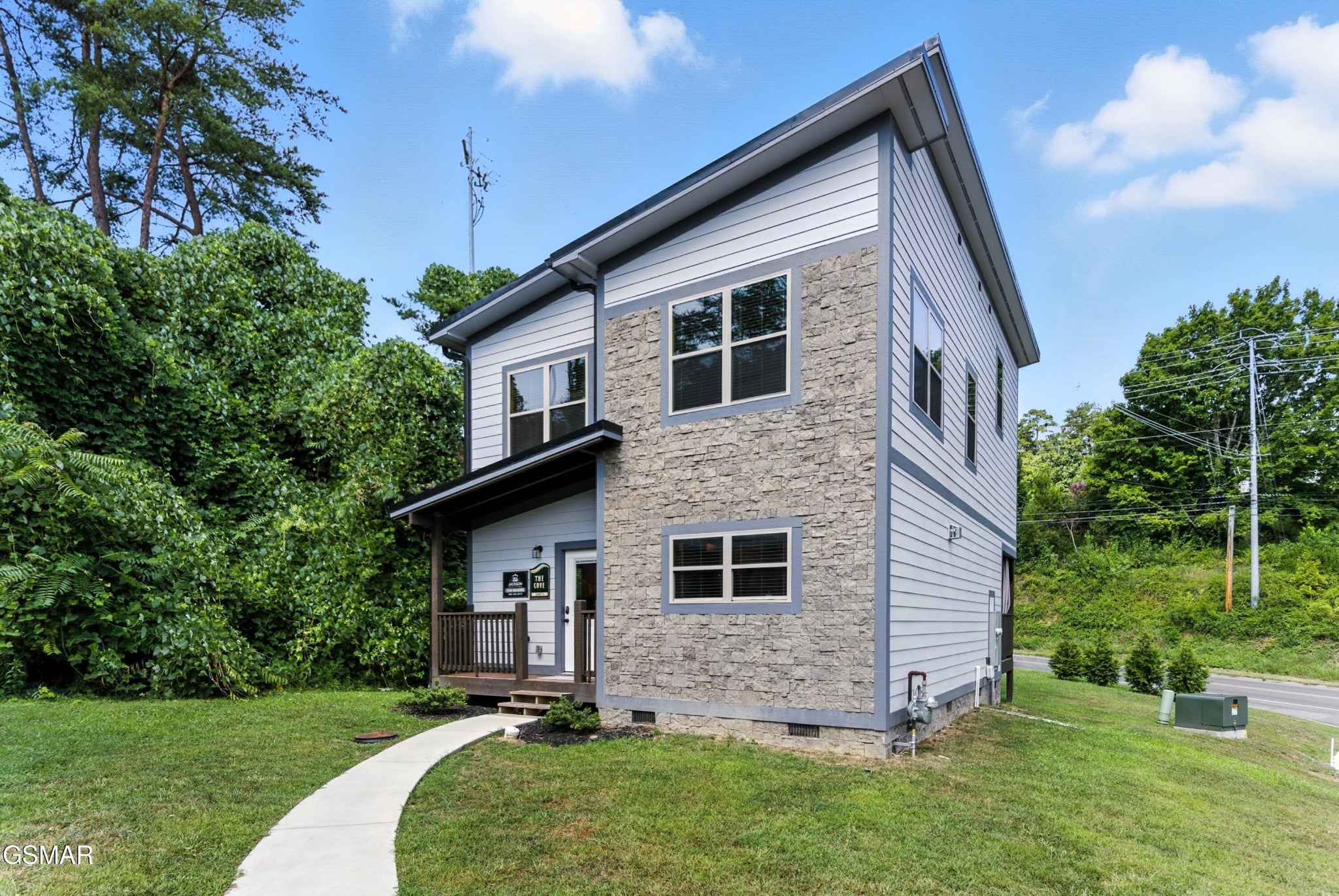 576 Dollywood Lane UNIT 1