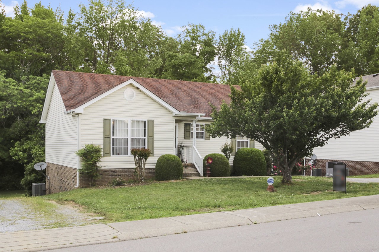 119 Sleepy Hollow Dr