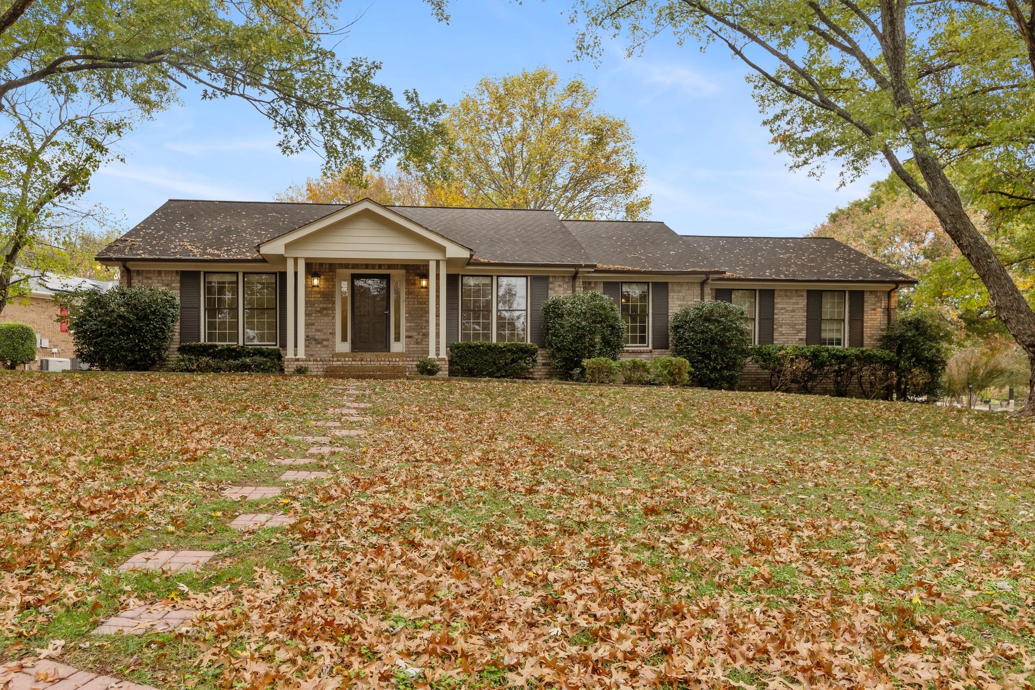 Brentwood, Tennessee 37027, United States, 3 Bedrooms Bedrooms, ,2 BathroomsBathrooms,Residential,Pending,12527