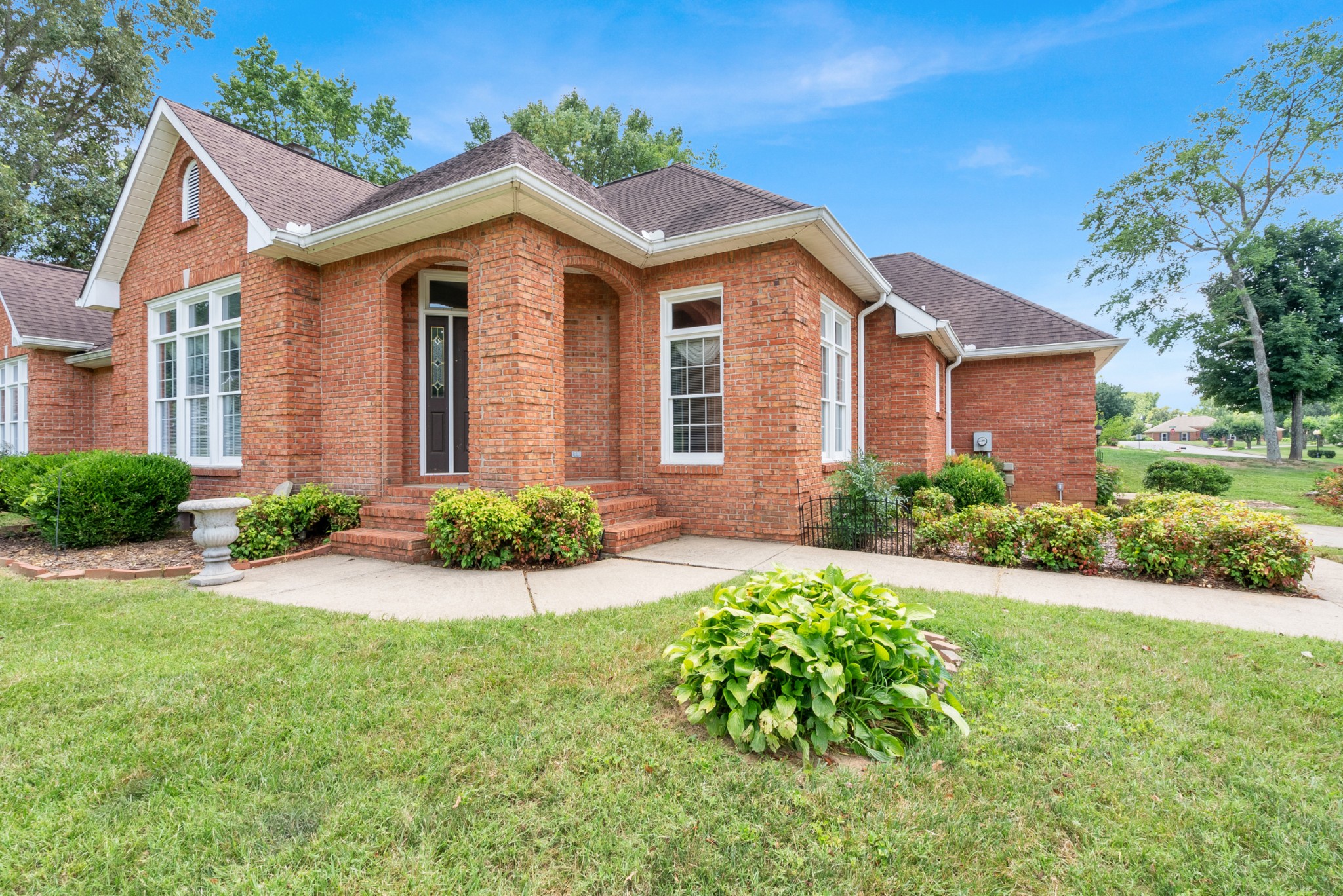 213 Ashebrooke Ln