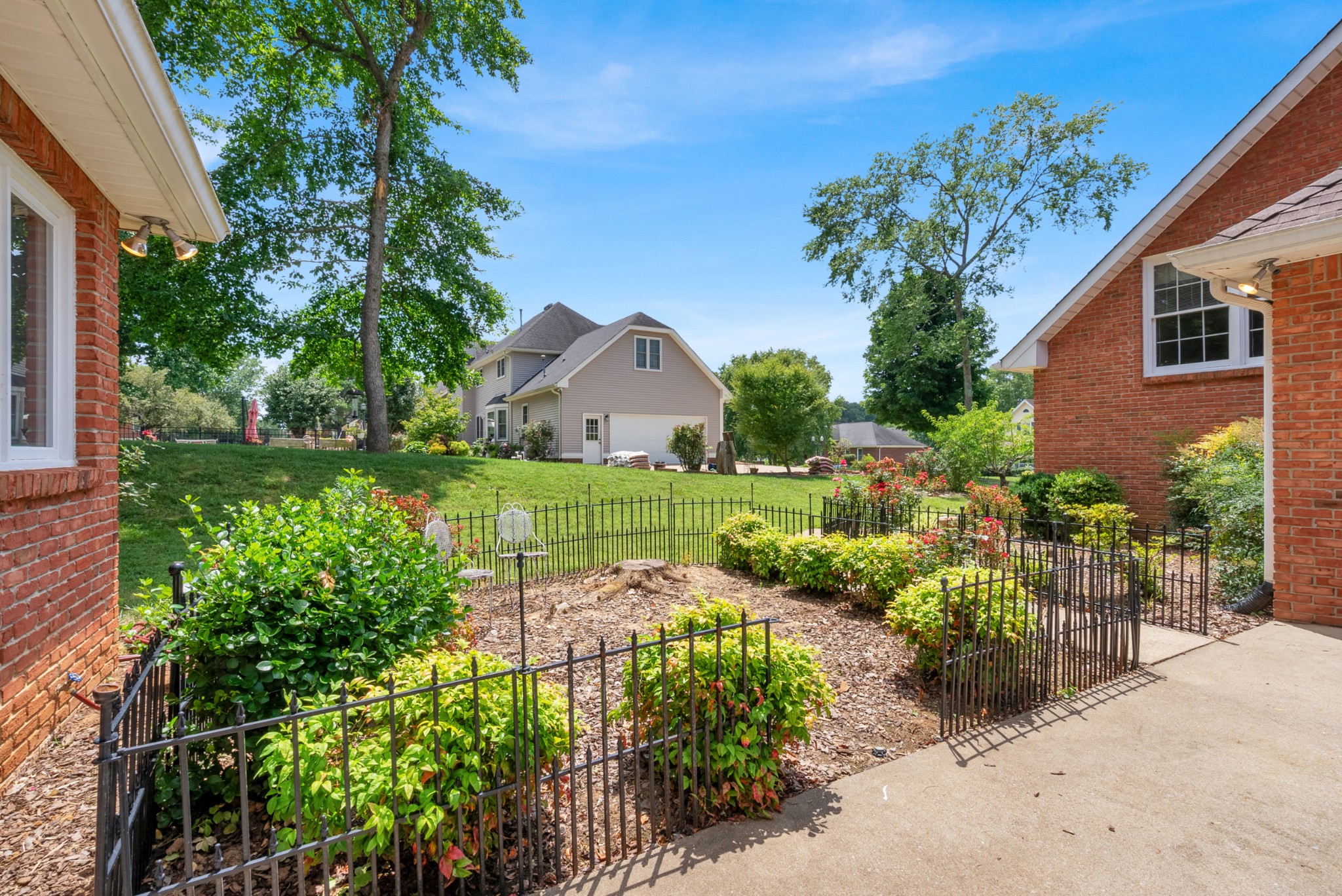 213 Ashebrooke Ln