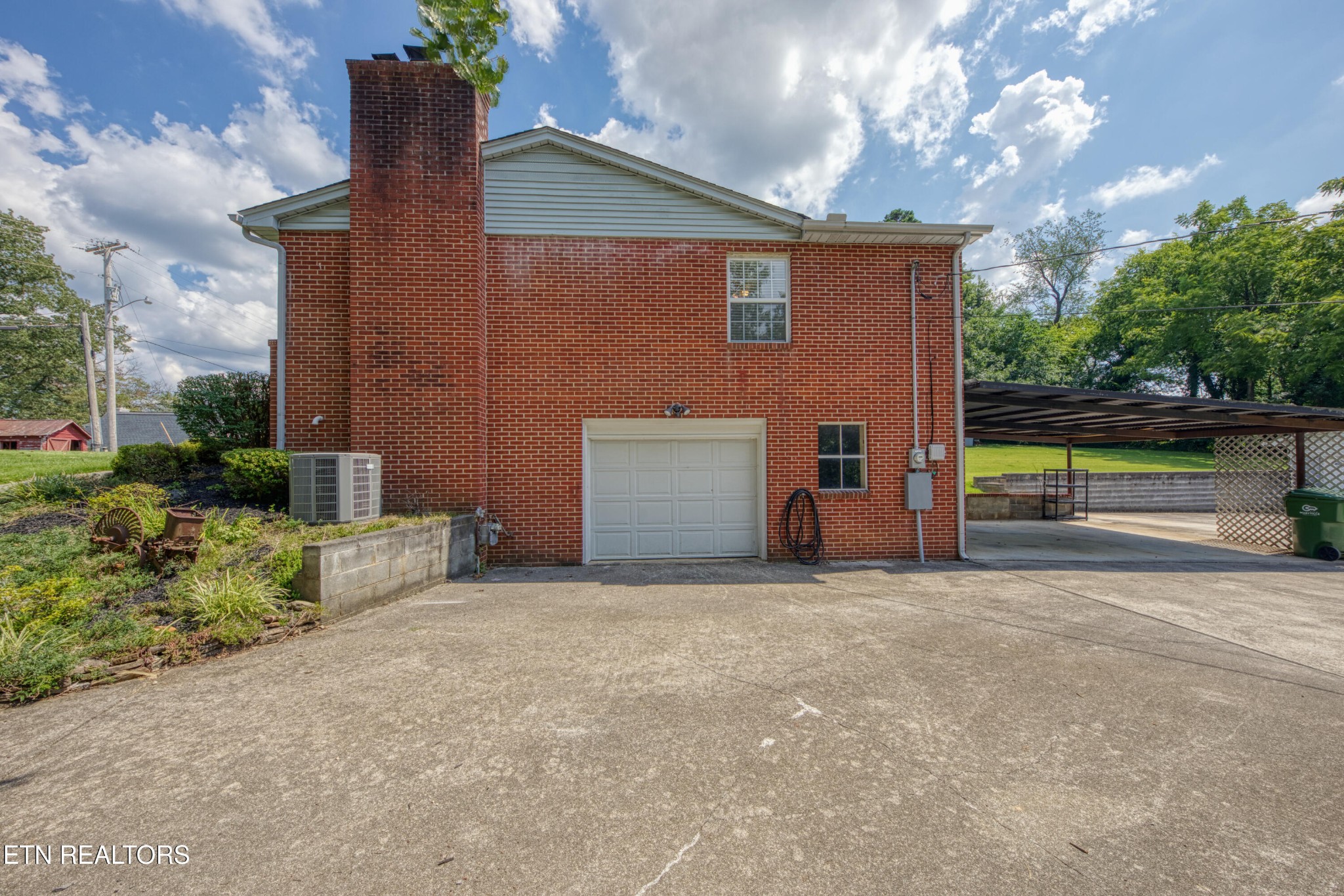 509 N Maple St