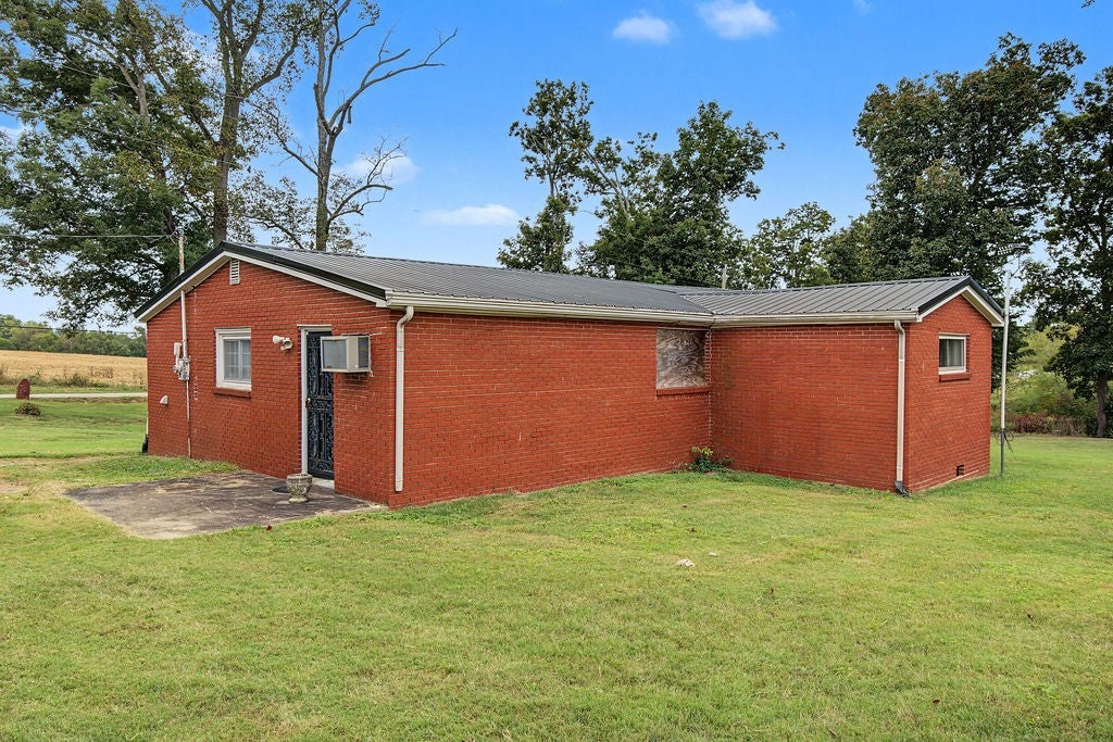 2585 Gracey Herndon Rd