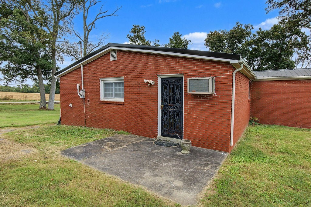 2585 Gracey Herndon Rd