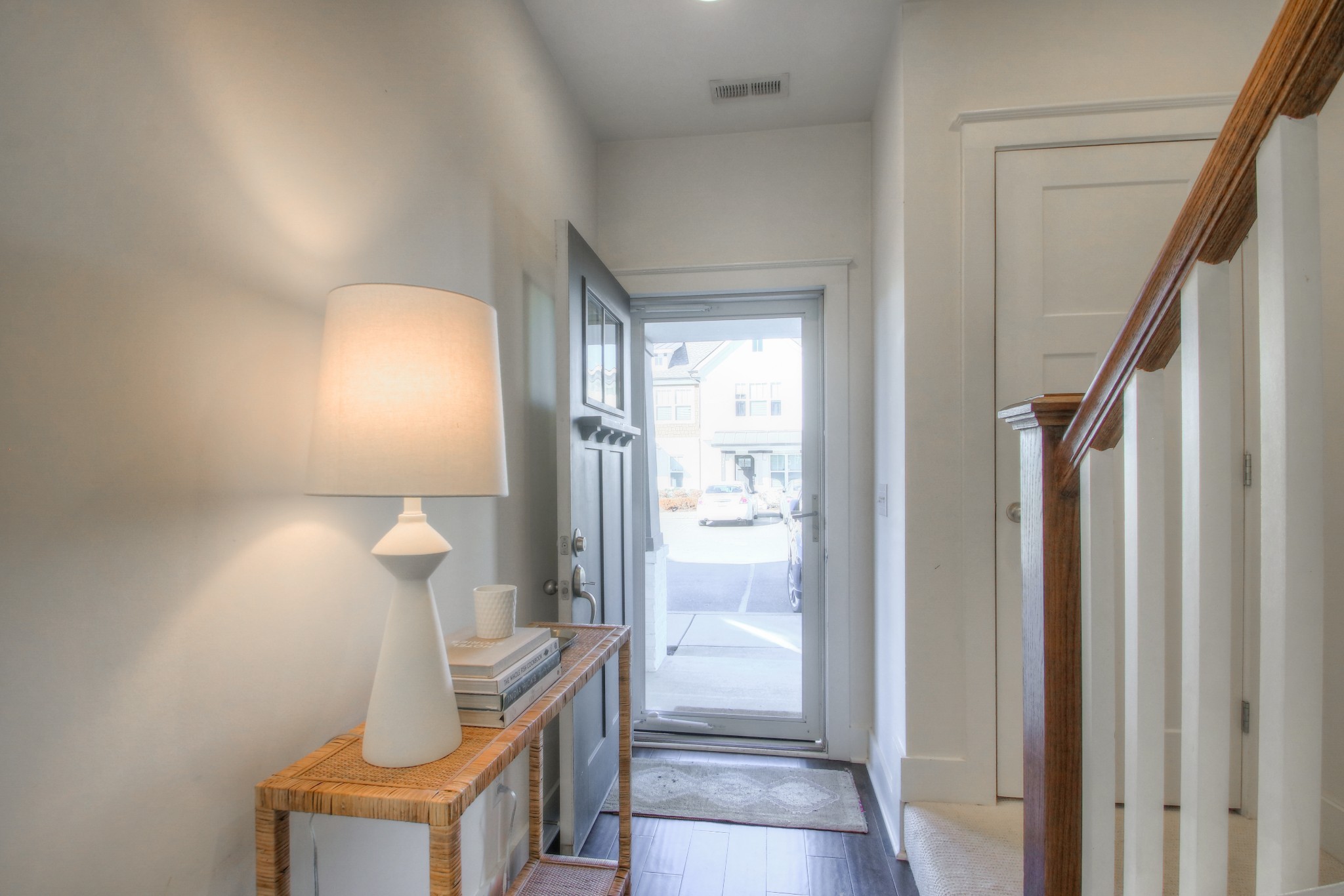 312 W Mill Dr