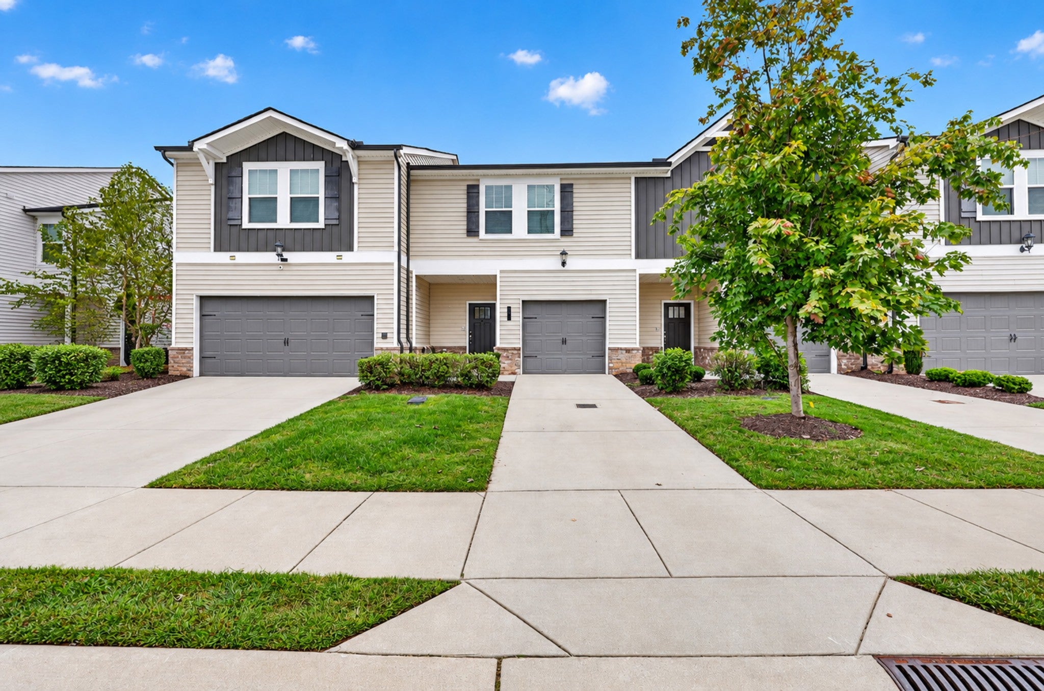 1222 W End Station Dr
