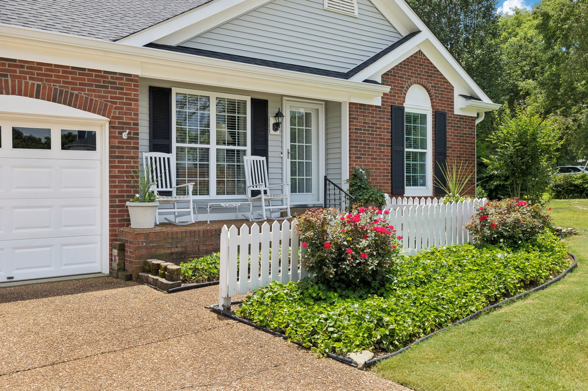 227 Riverbend Dr