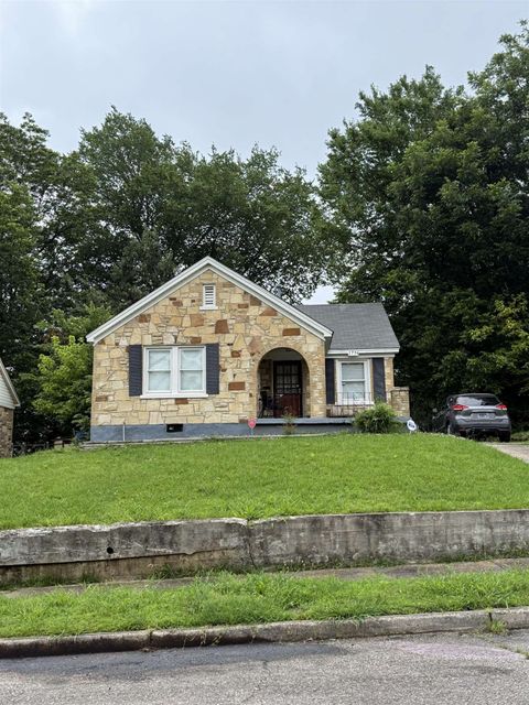 Photo of 1794 McMillan St, Memphis, TN 38106 (MLS # 3224828)