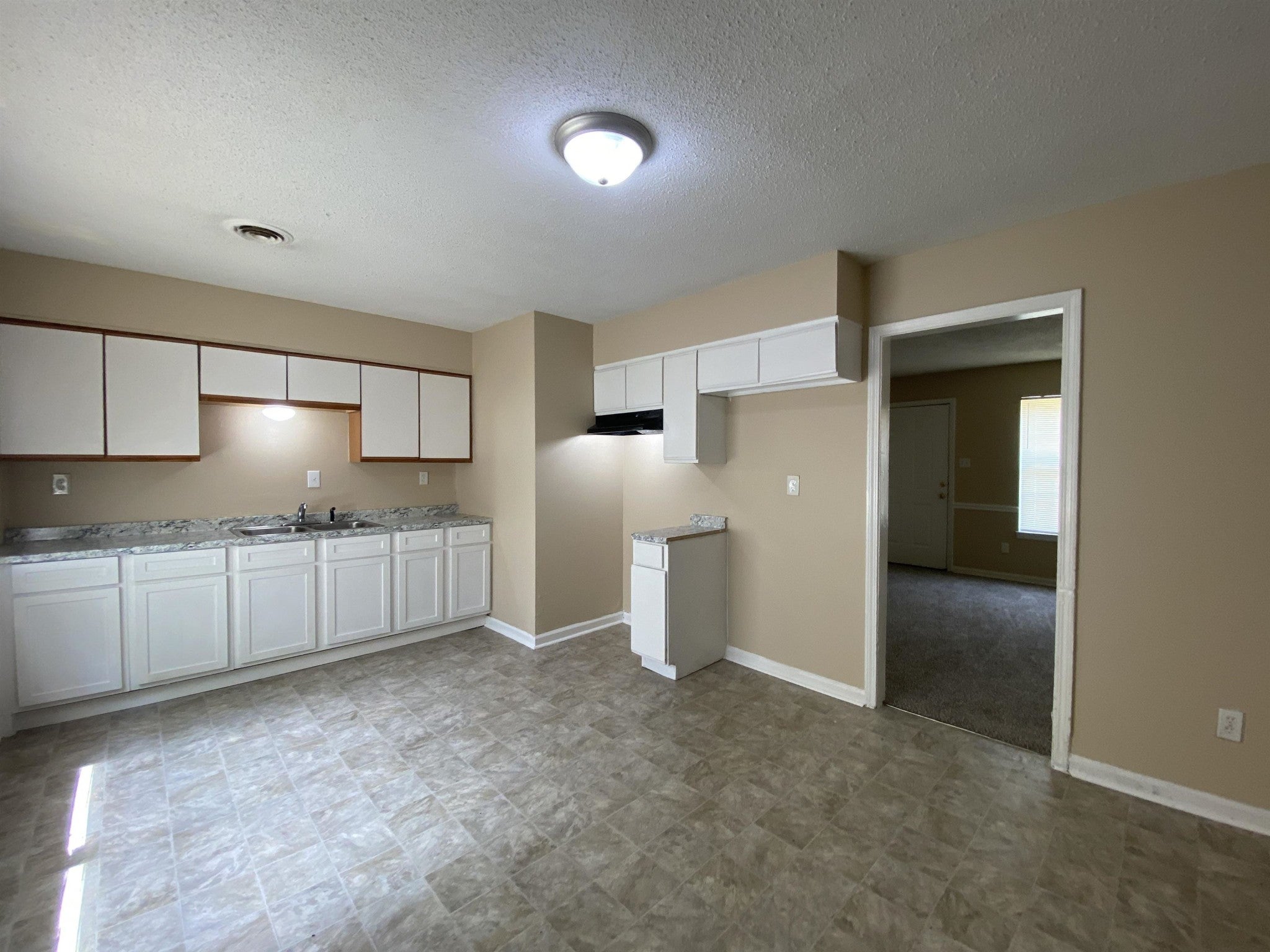 735 NORTHAVEN DR
