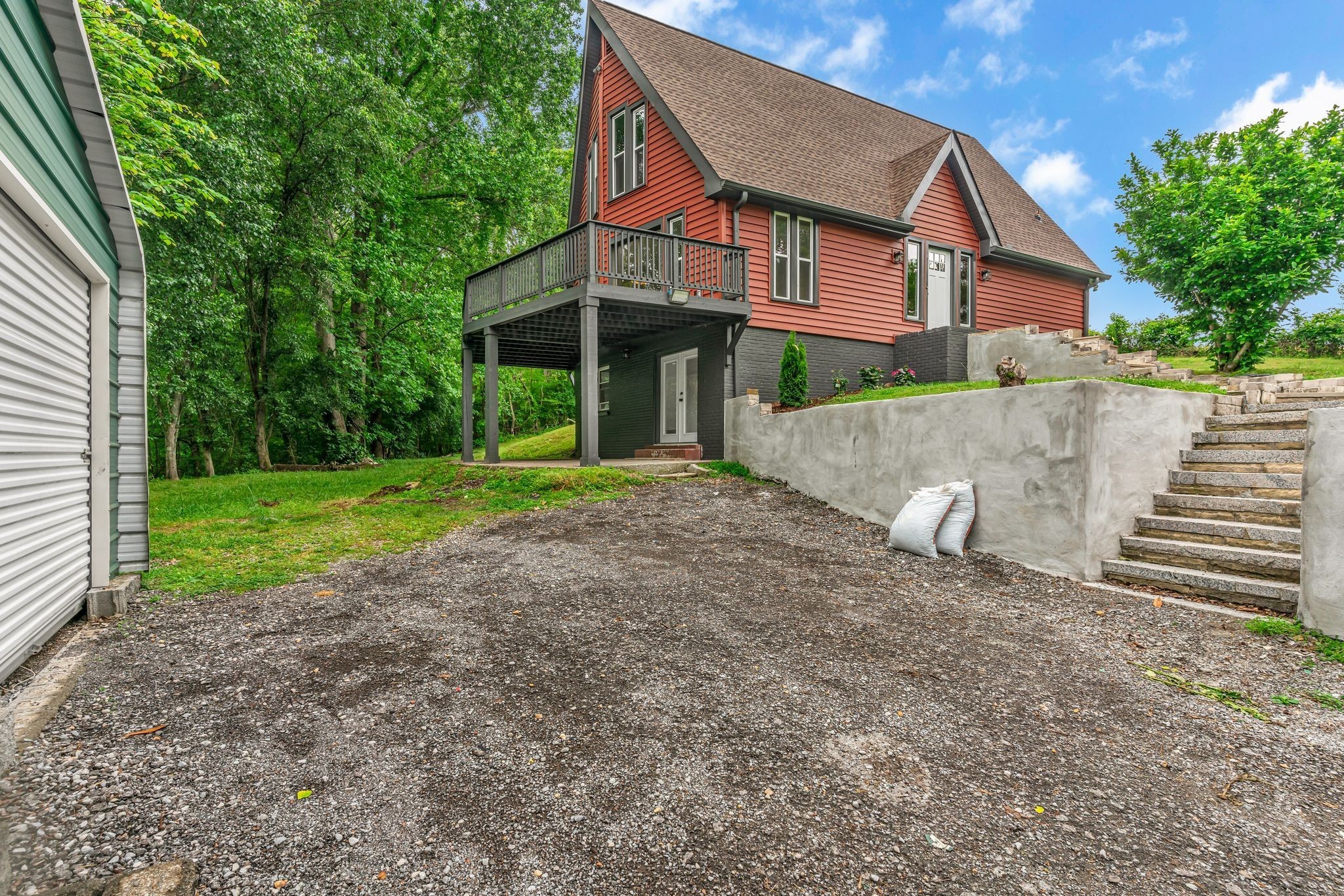 4945 Palestine Rd