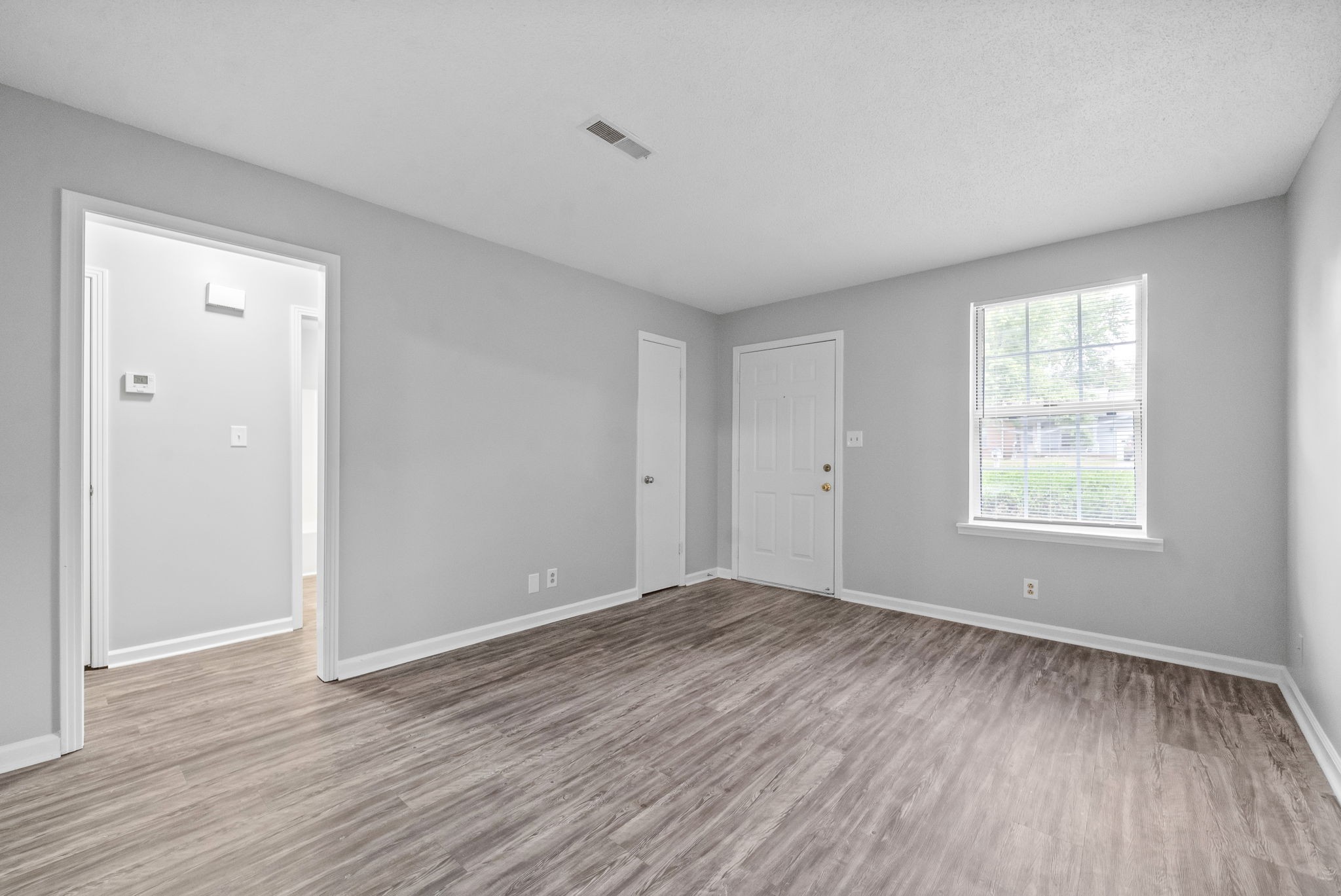 Clarksville, Tennessee 37042, United States, ,Residential,Active,109408