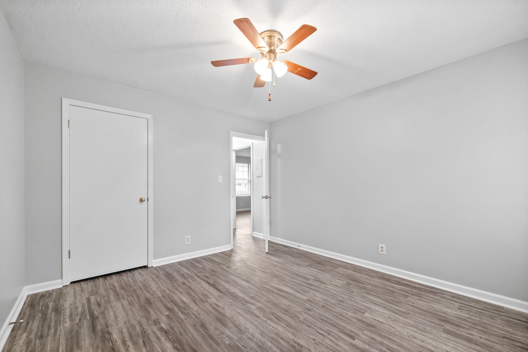 Clarksville, Tennessee 37042, United States, ,Residential,Active,109408