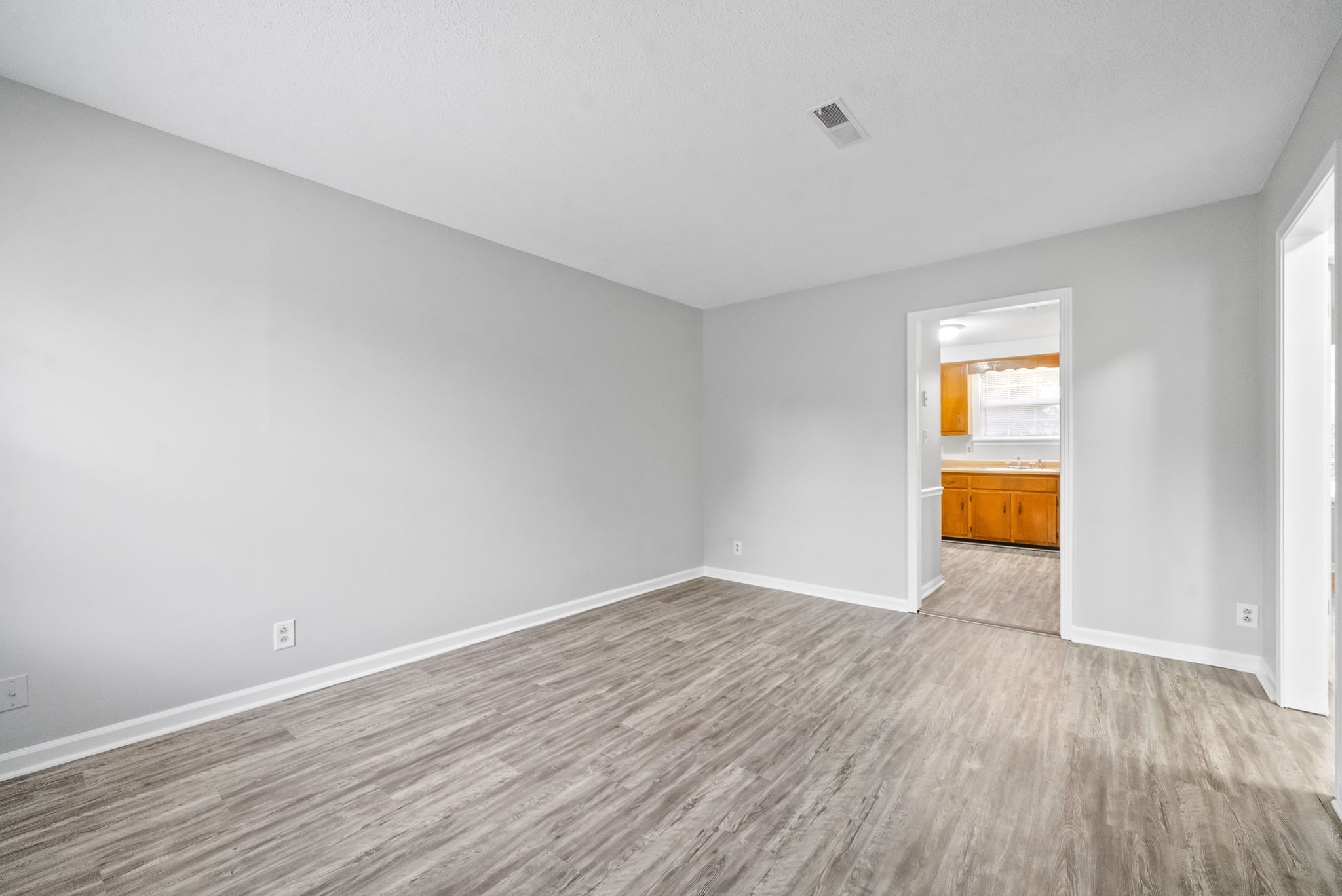 Clarksville, Tennessee 37042, United States, ,Residential,Active,109408