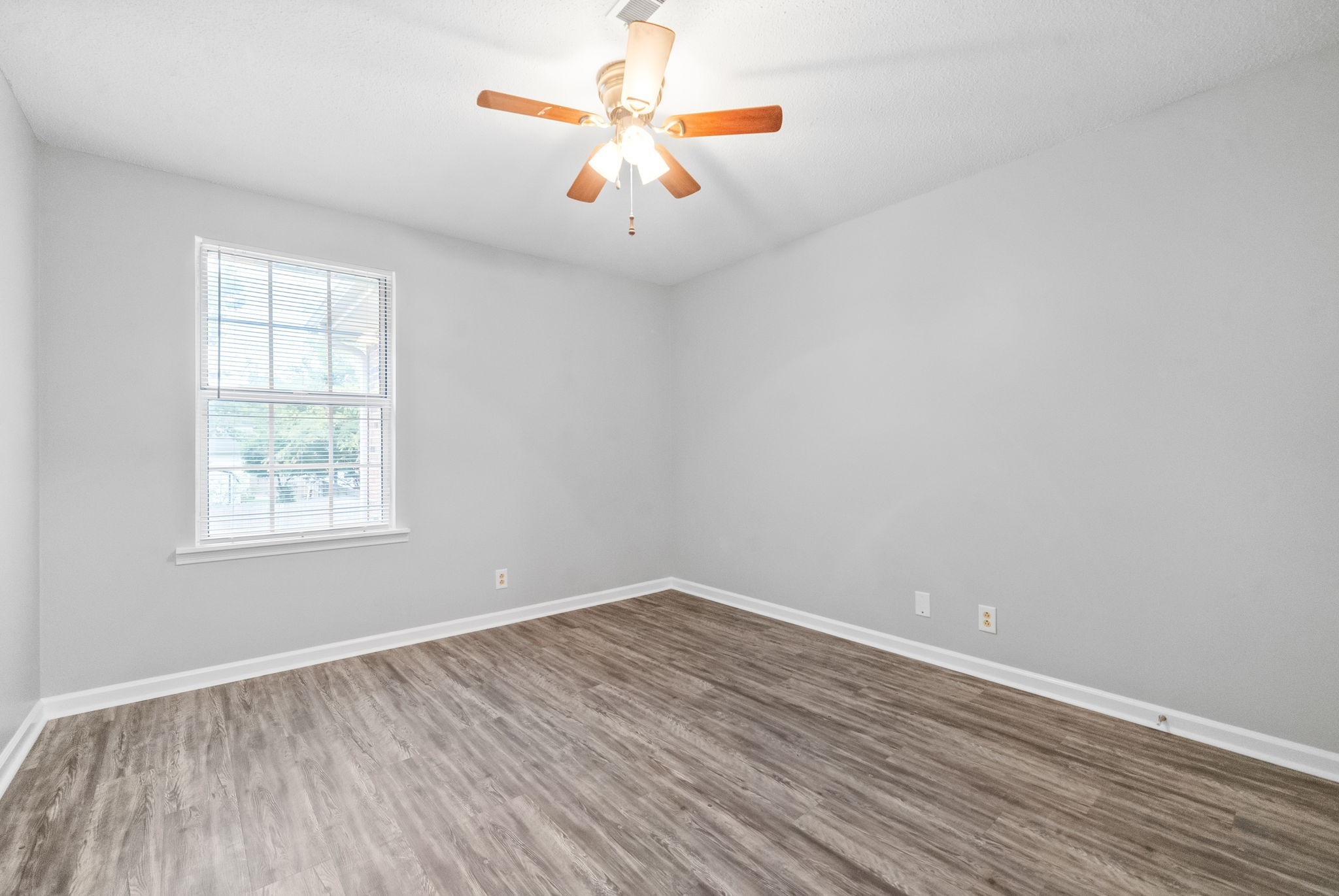 Clarksville, Tennessee 37042, United States, ,Residential,Active,109408