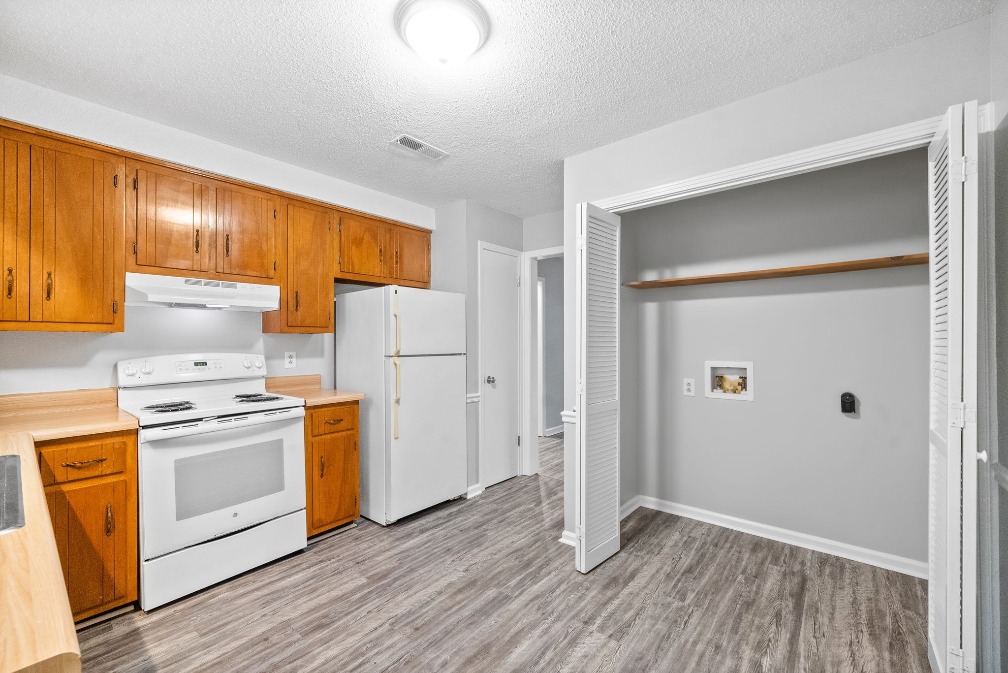 Clarksville, Tennessee 37042, United States, ,Residential,Active,109408