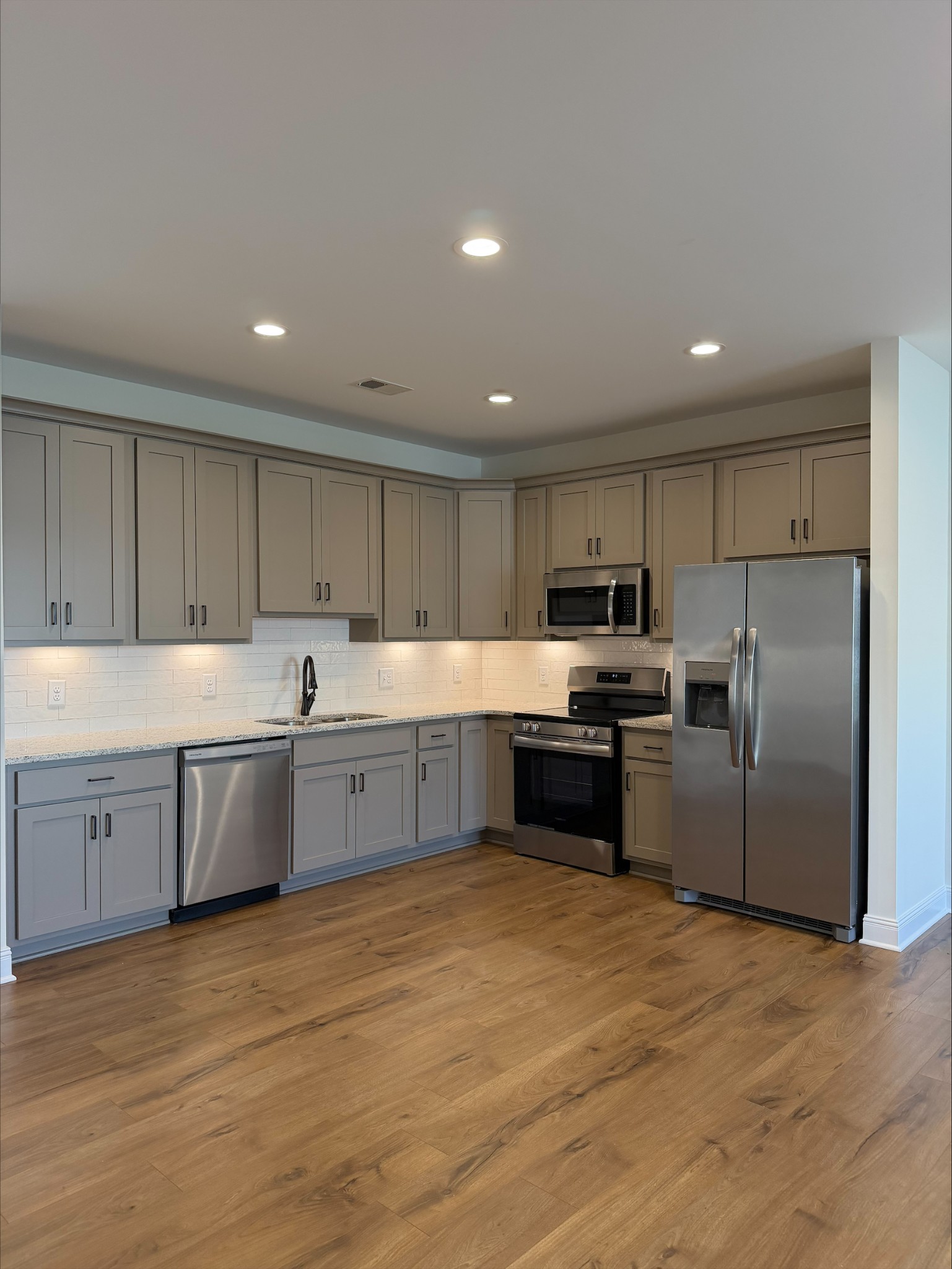 1133 Malinda Ln 65