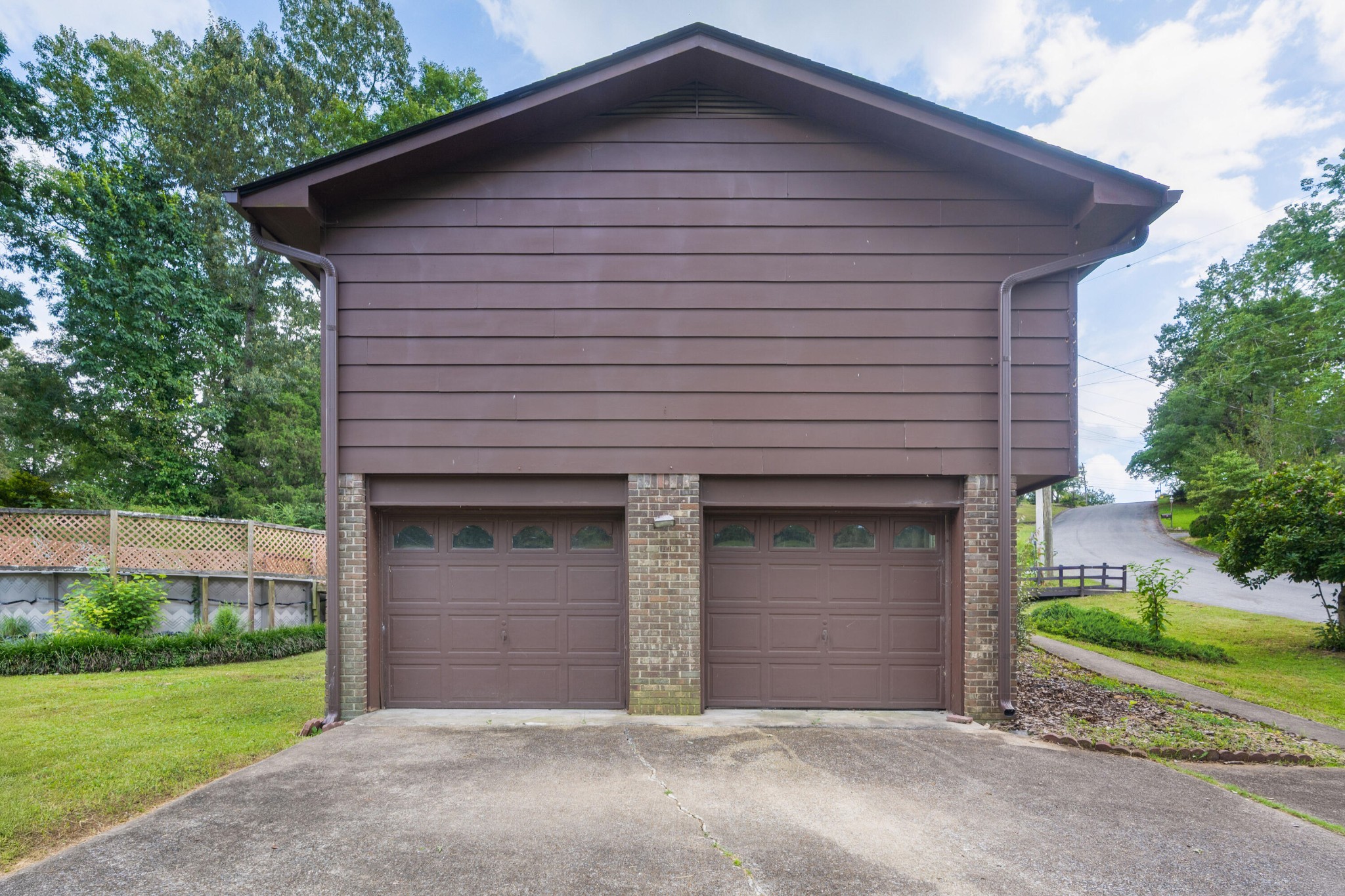 8212 Thornwood Drive